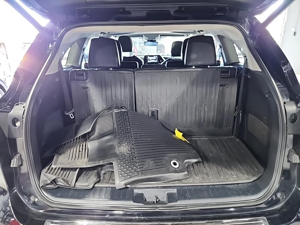 2022 Toyota Highlander XLE AWD