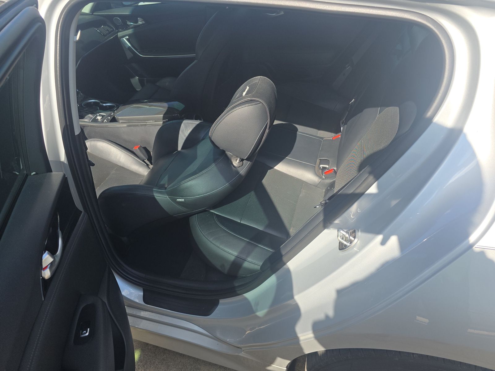 2018 Kia Stinger Base RWD