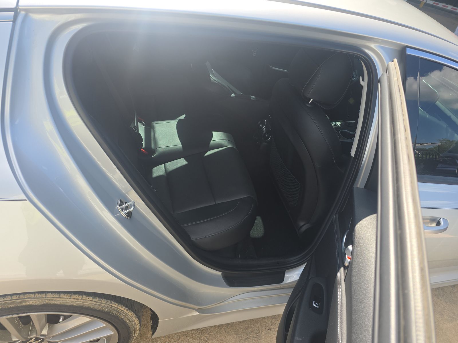 2018 Kia Stinger Base RWD