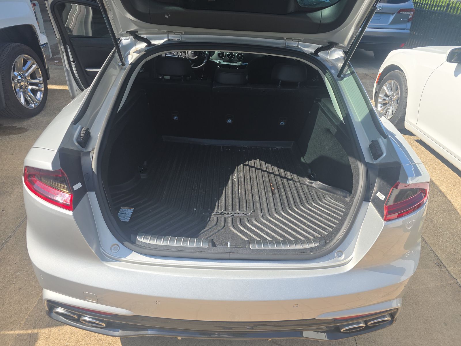 2018 Kia Stinger Base RWD