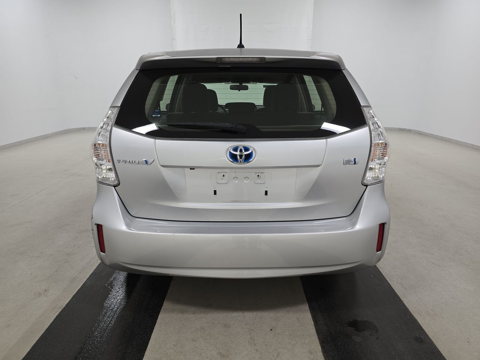 2014 Toyota Prius v Two FWD