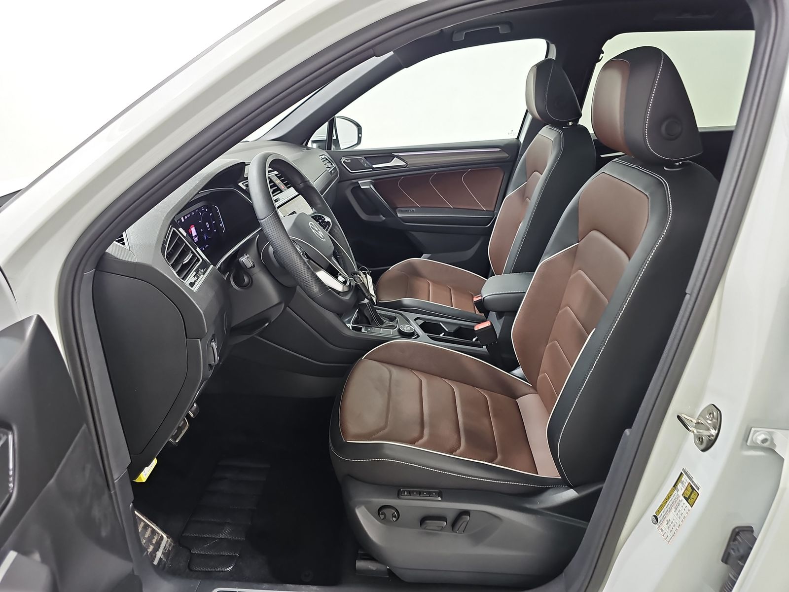 2024 Volkswagen Tiguan 2.0T SEL R-Line AWD