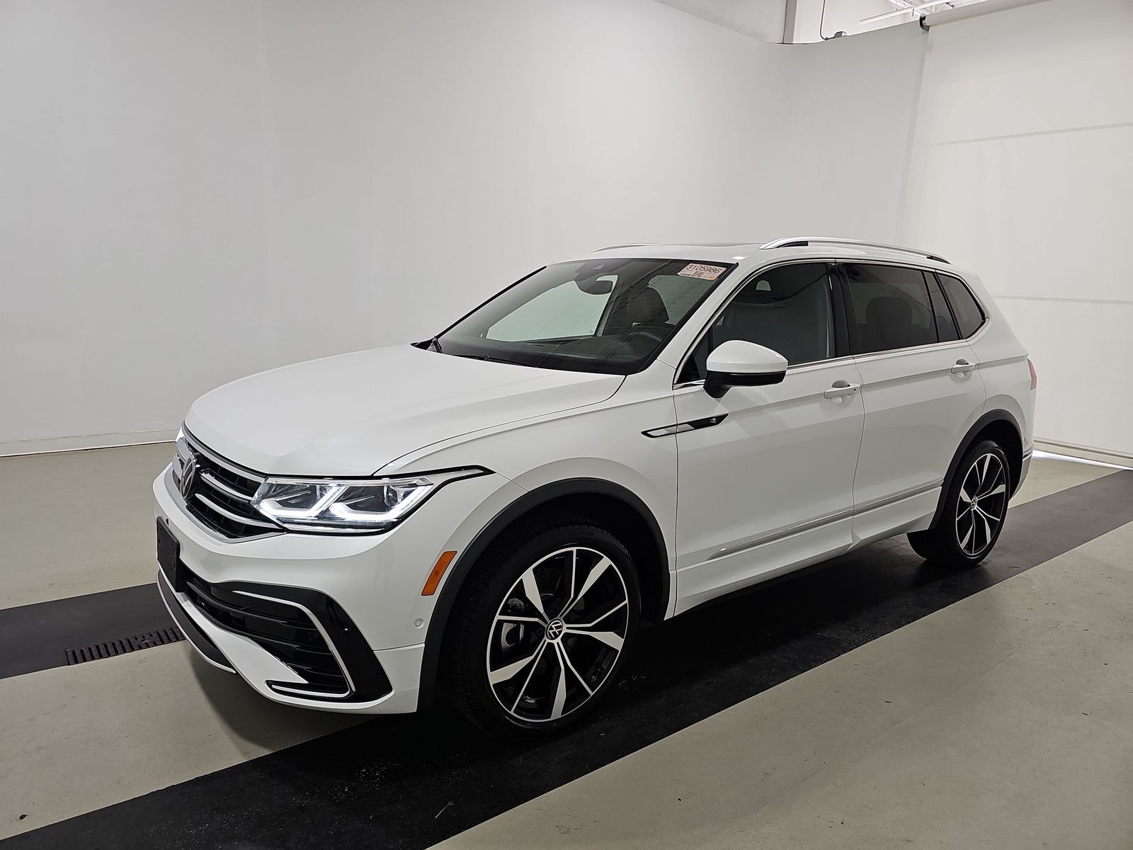 2024 Volkswagen Tiguan 2.0T SEL R-Line AWD