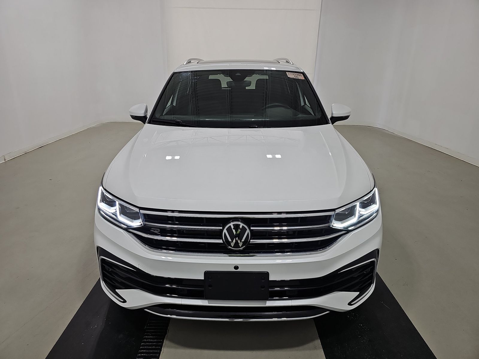 2024 Volkswagen Tiguan 2.0T SEL R-Line AWD