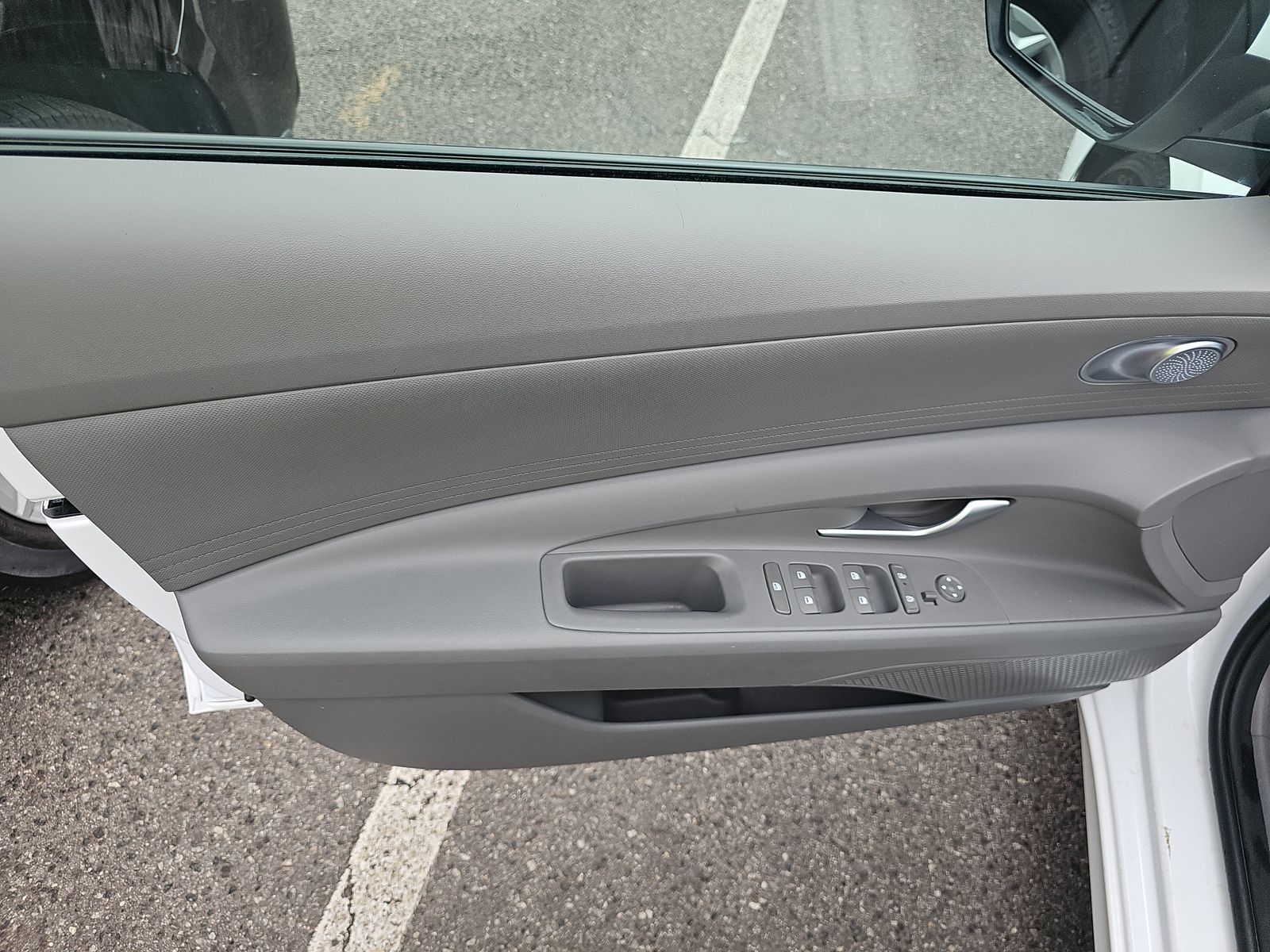 2024 Hyundai Elantra SEL FWD