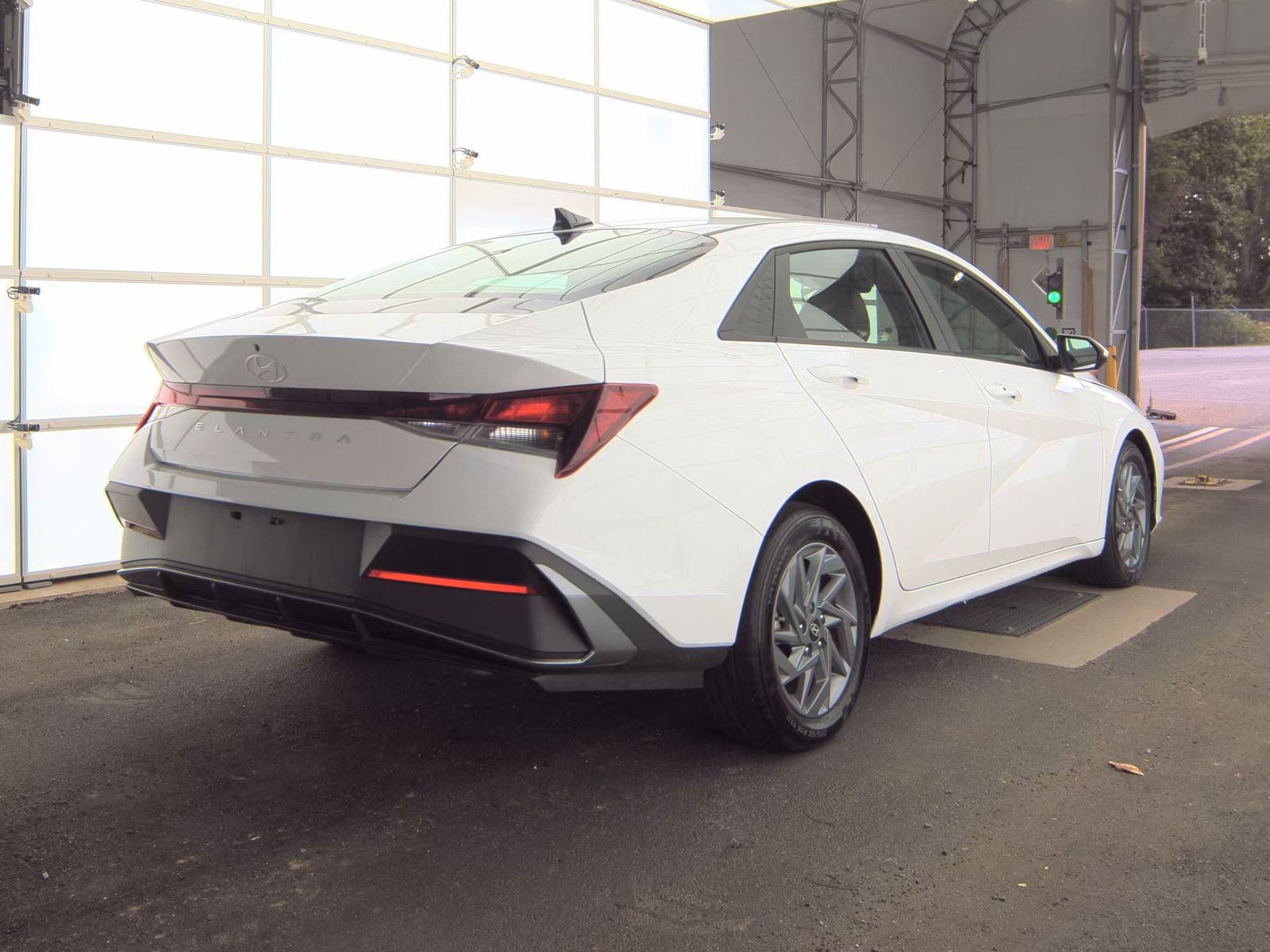 2024 Hyundai Elantra SEL FWD