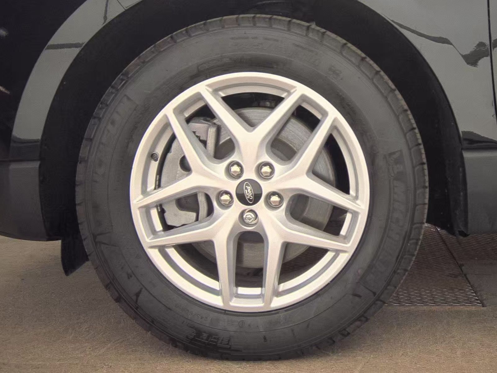 2023 Ford Edge SEL AWD
