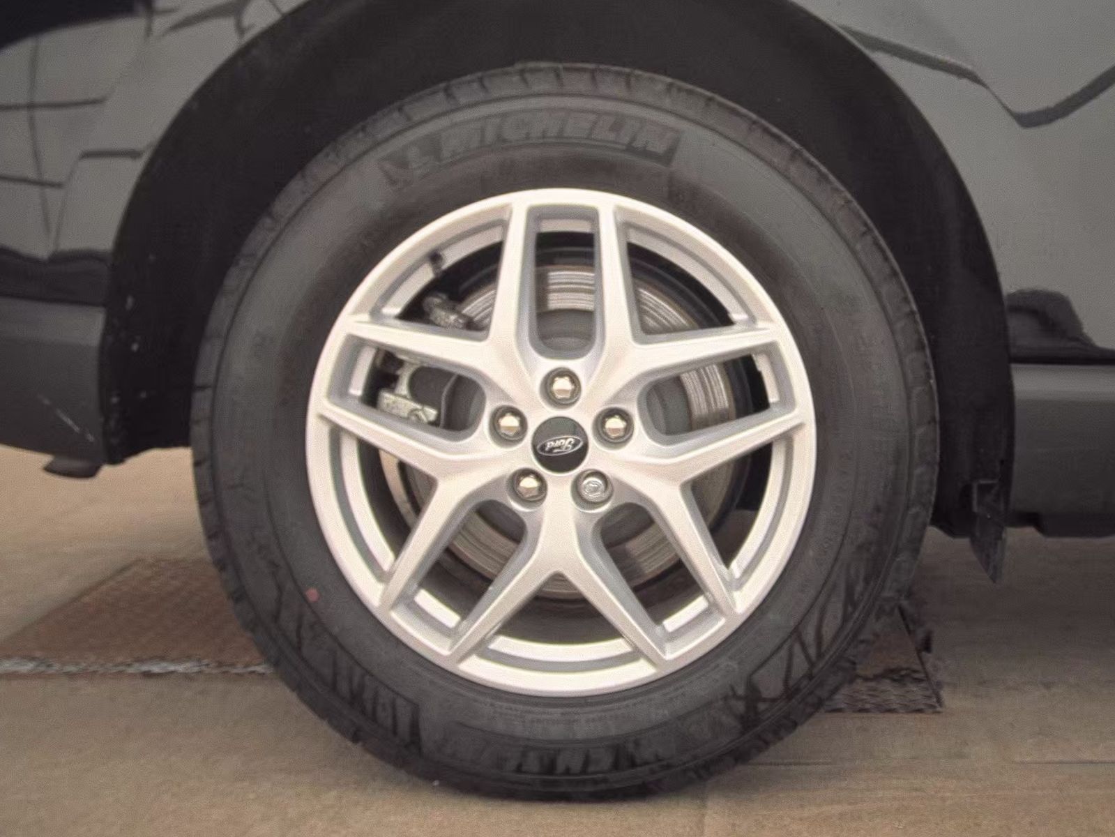 2023 Ford Edge SEL AWD