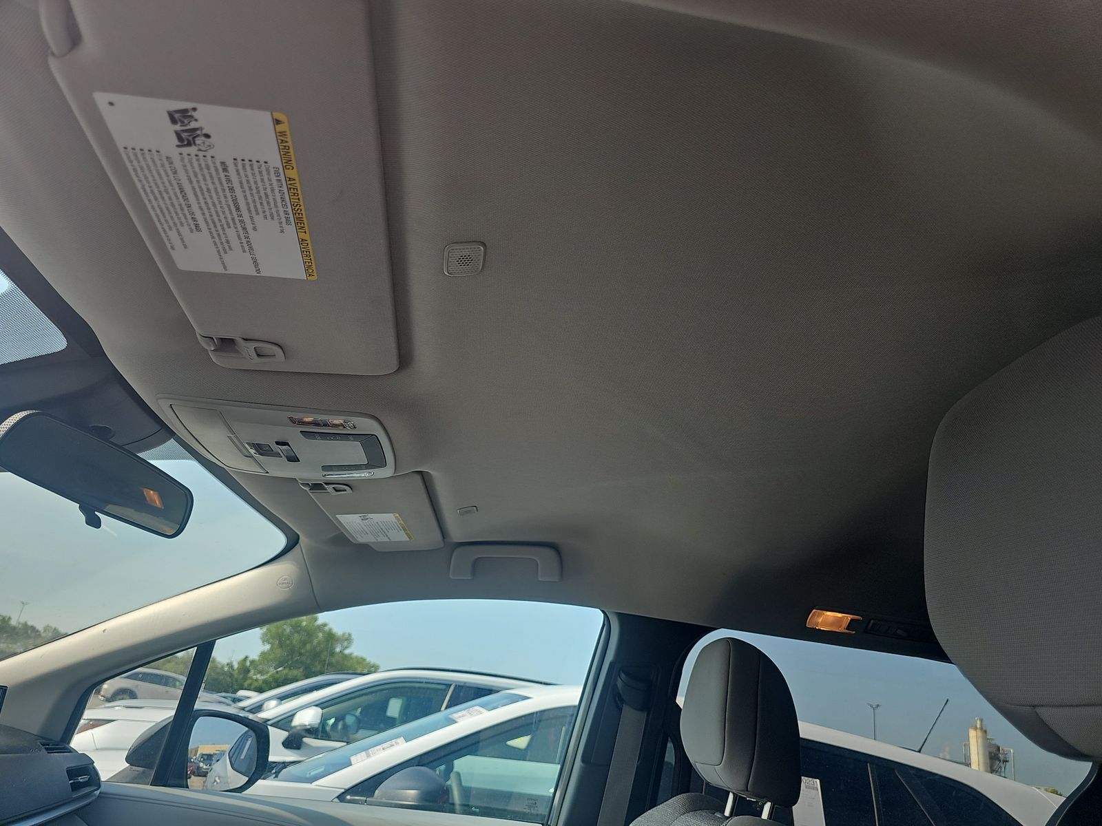 2025 Toyota Sienna LE FWD
