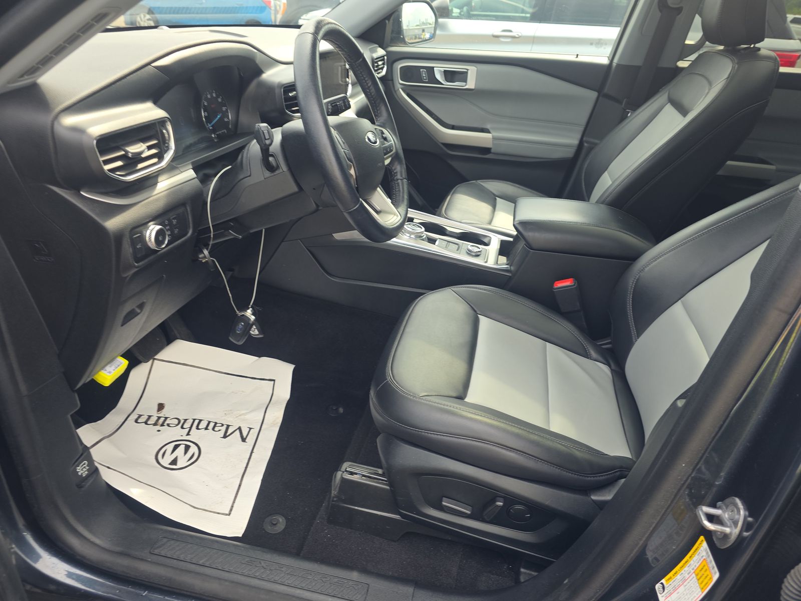 2022 Ford Explorer XLT AWD