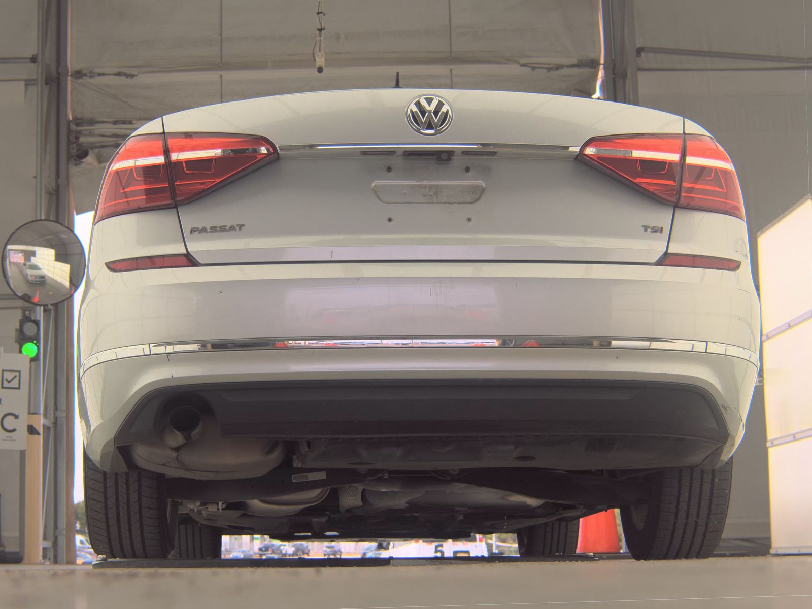 2016 Volkswagen Passat 1.8T R-Line FWD