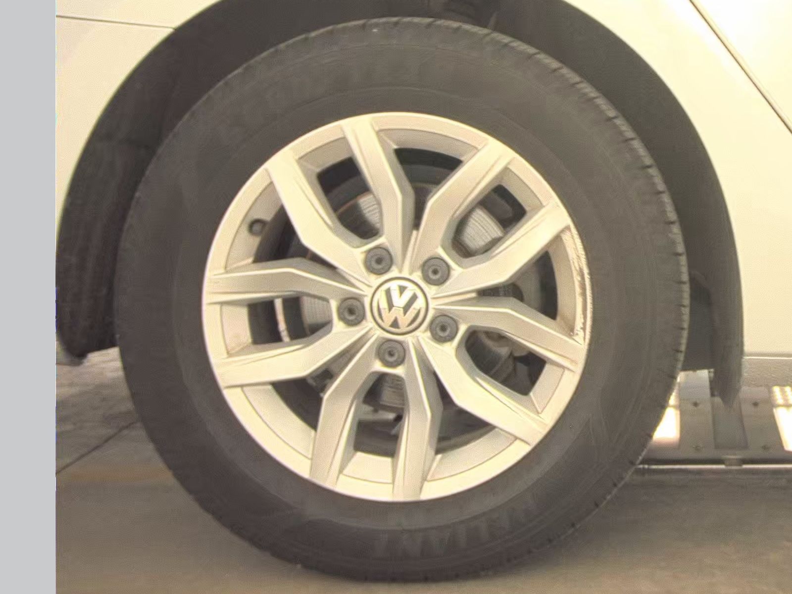 2016 Volkswagen Passat 1.8T R-Line FWD