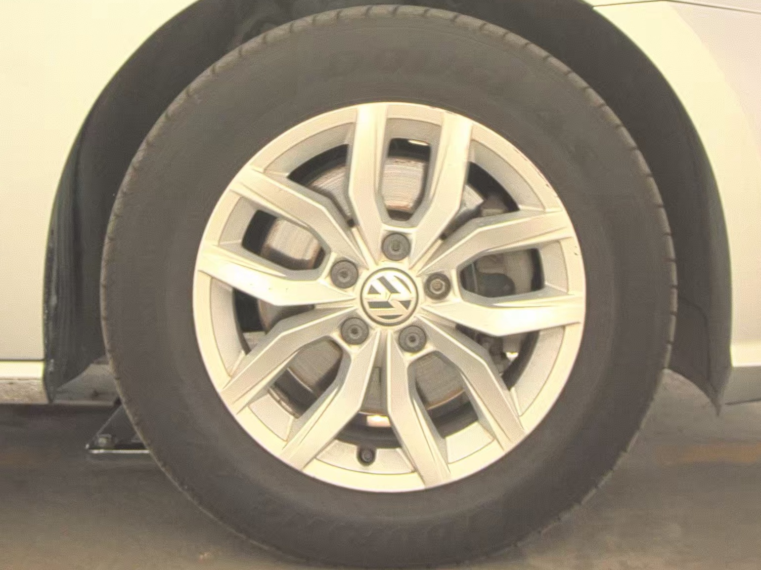 2016 Volkswagen Passat 1.8T R-Line FWD