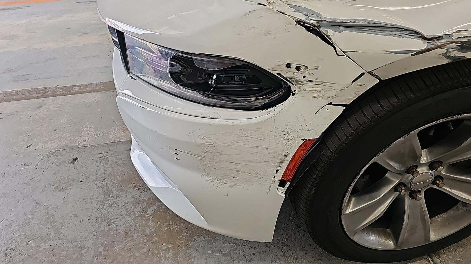 2015 Dodge Charger SE RWD