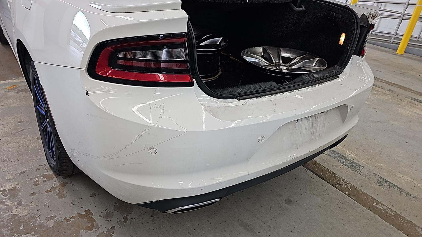 2015 Dodge Charger SE RWD
