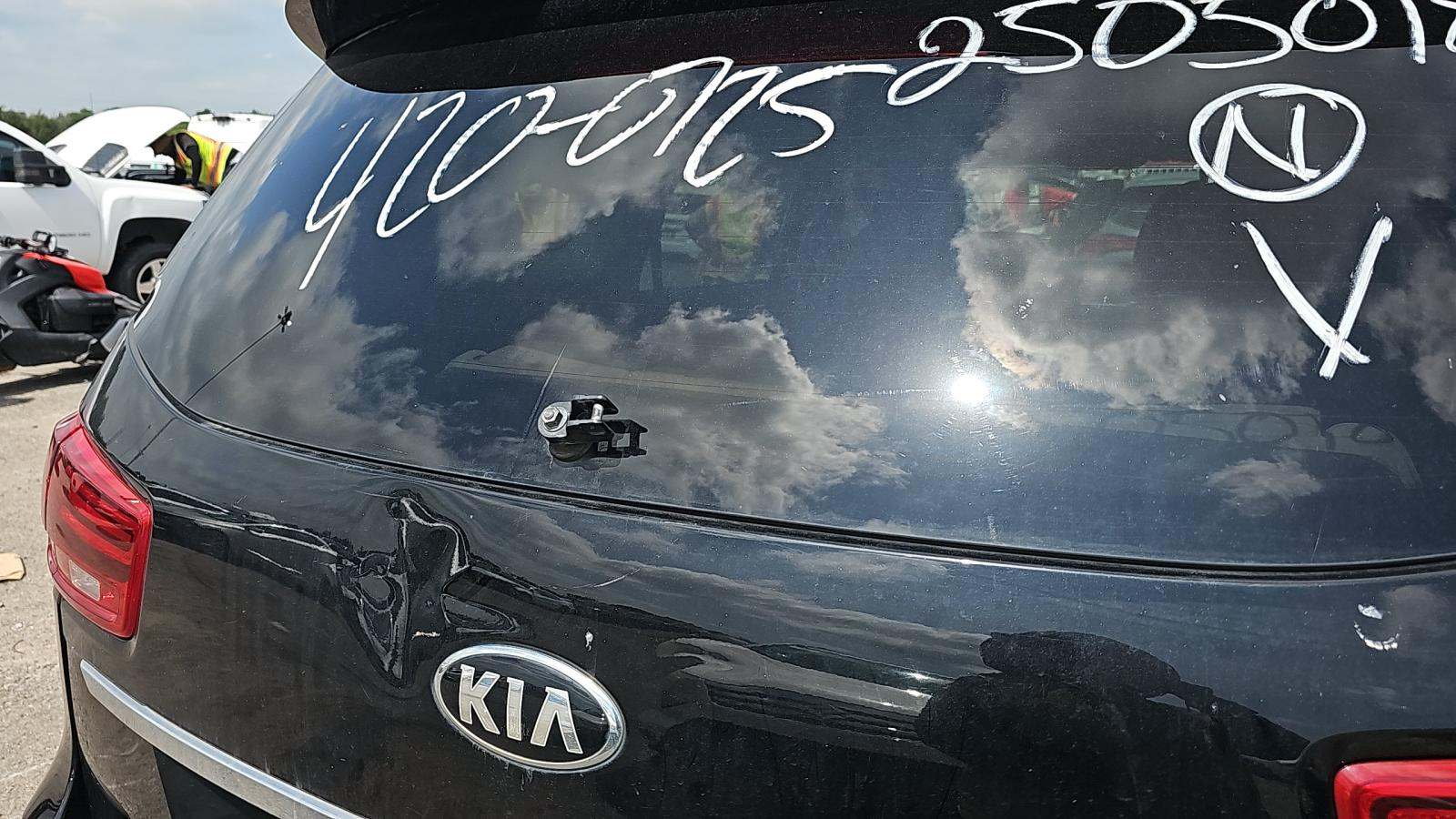 2019 Kia Sedona LX FWD