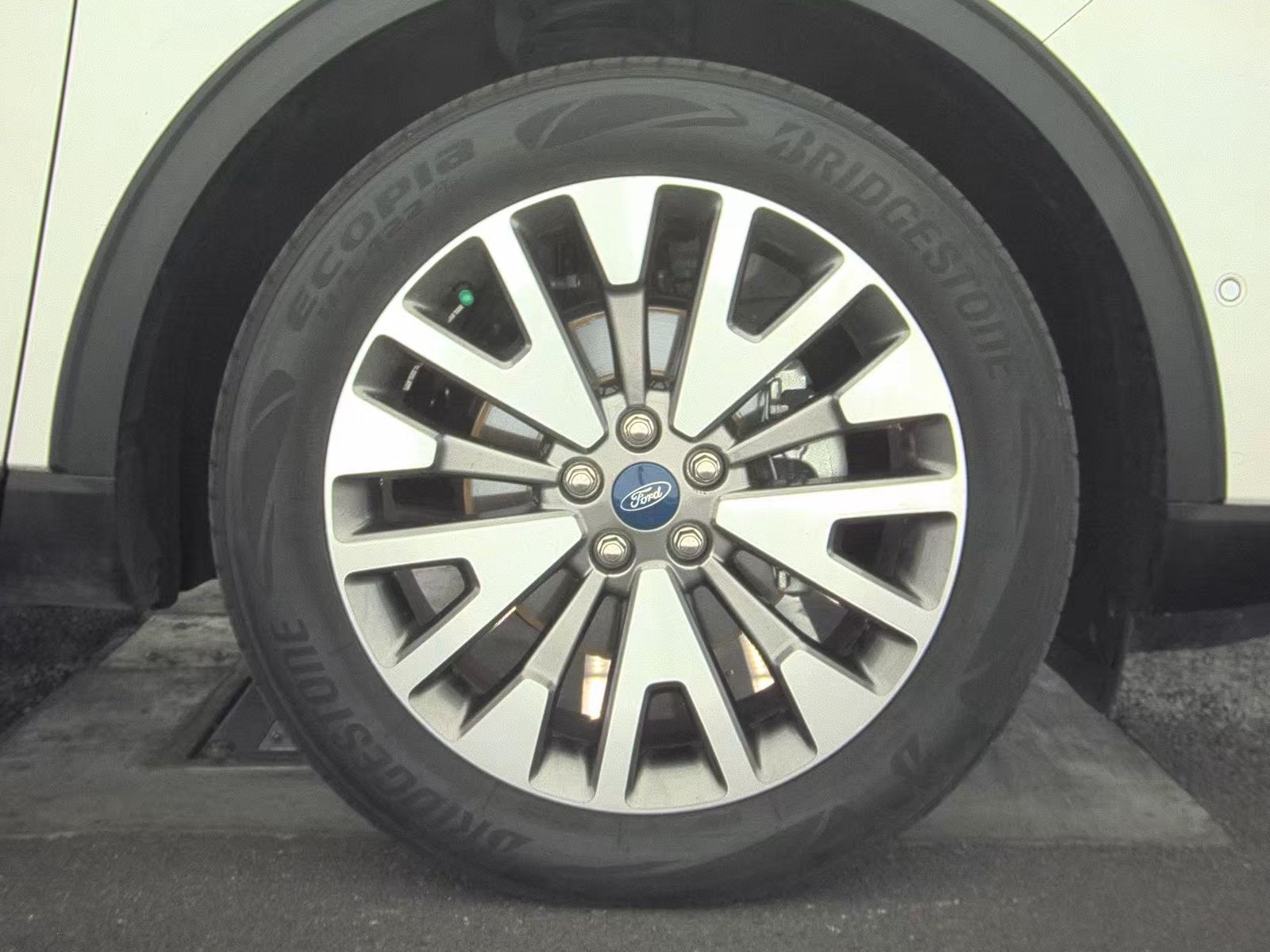 2020 Ford Escape Hybrid Titanium AWD