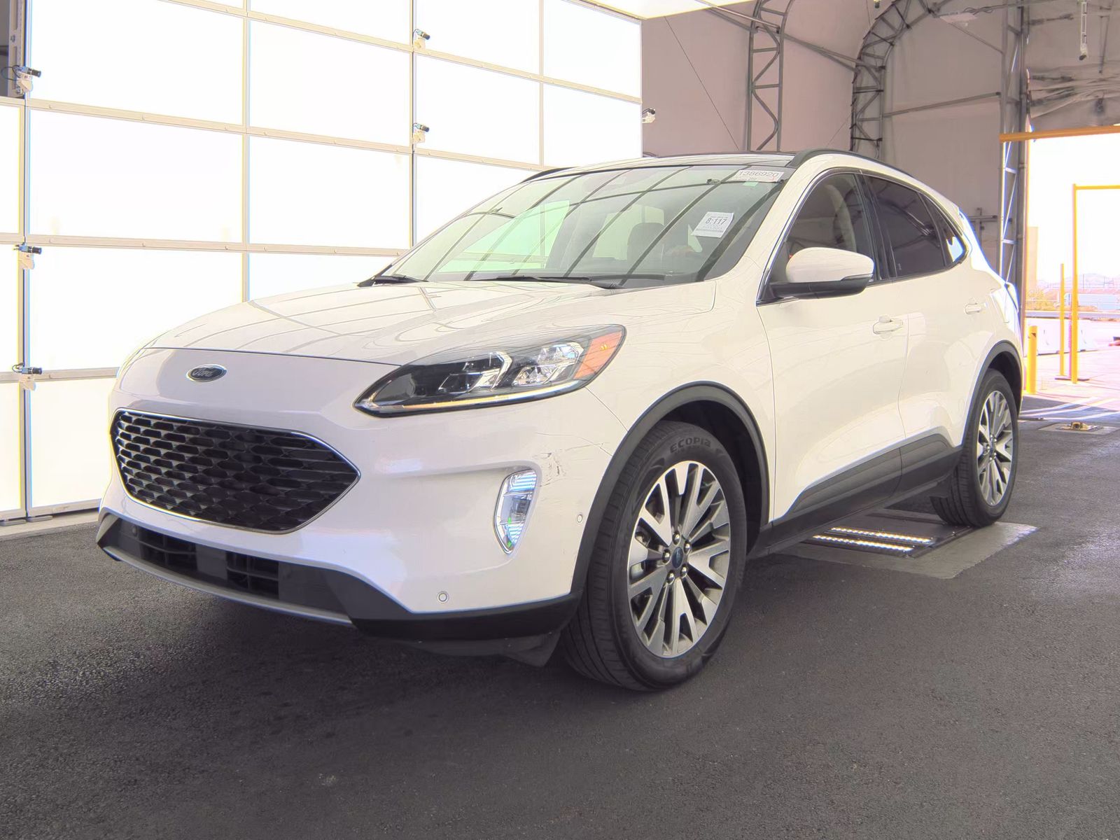 2020 Ford Escape Hybrid Titanium AWD