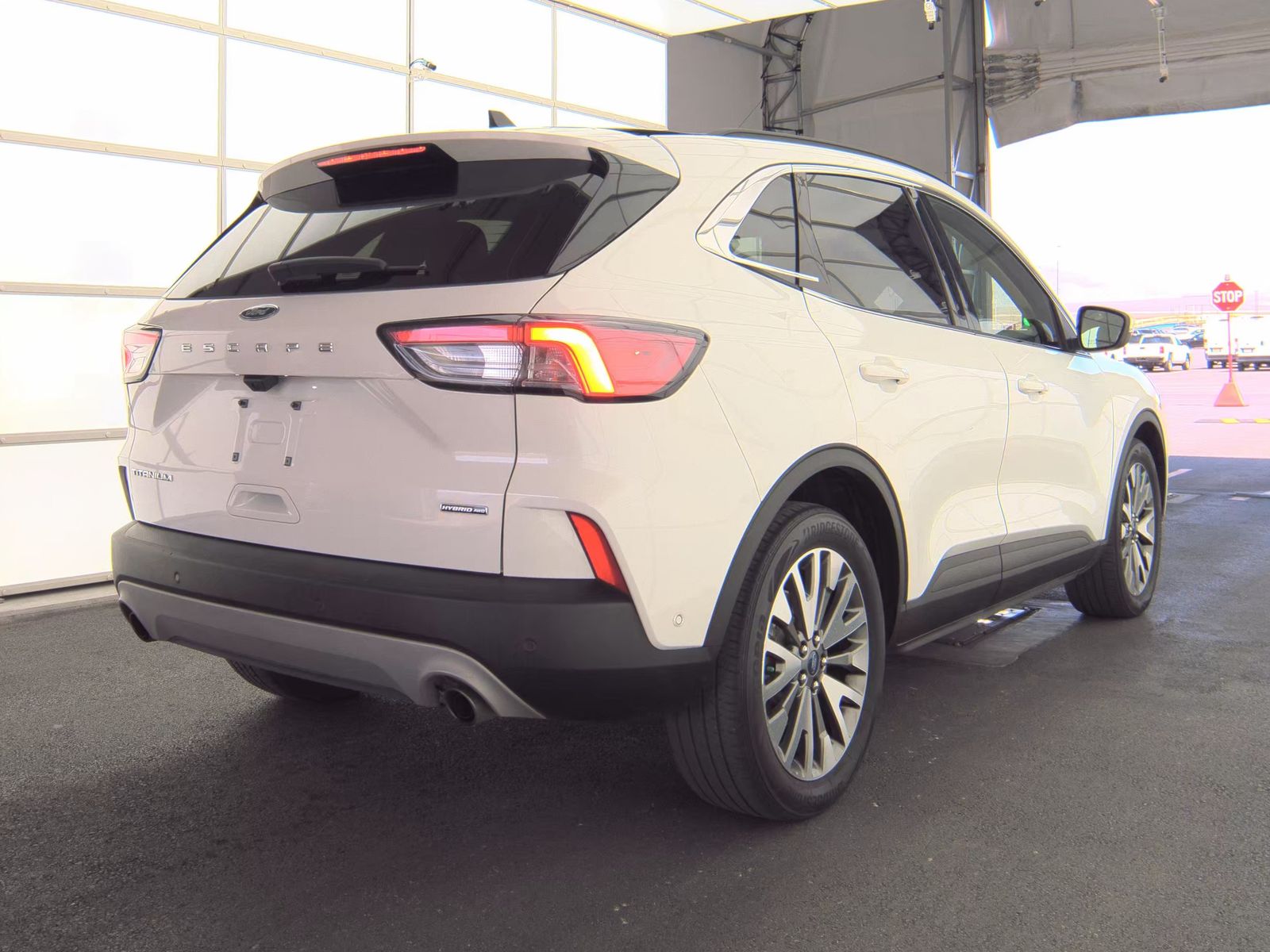 2020 Ford Escape Hybrid Titanium AWD