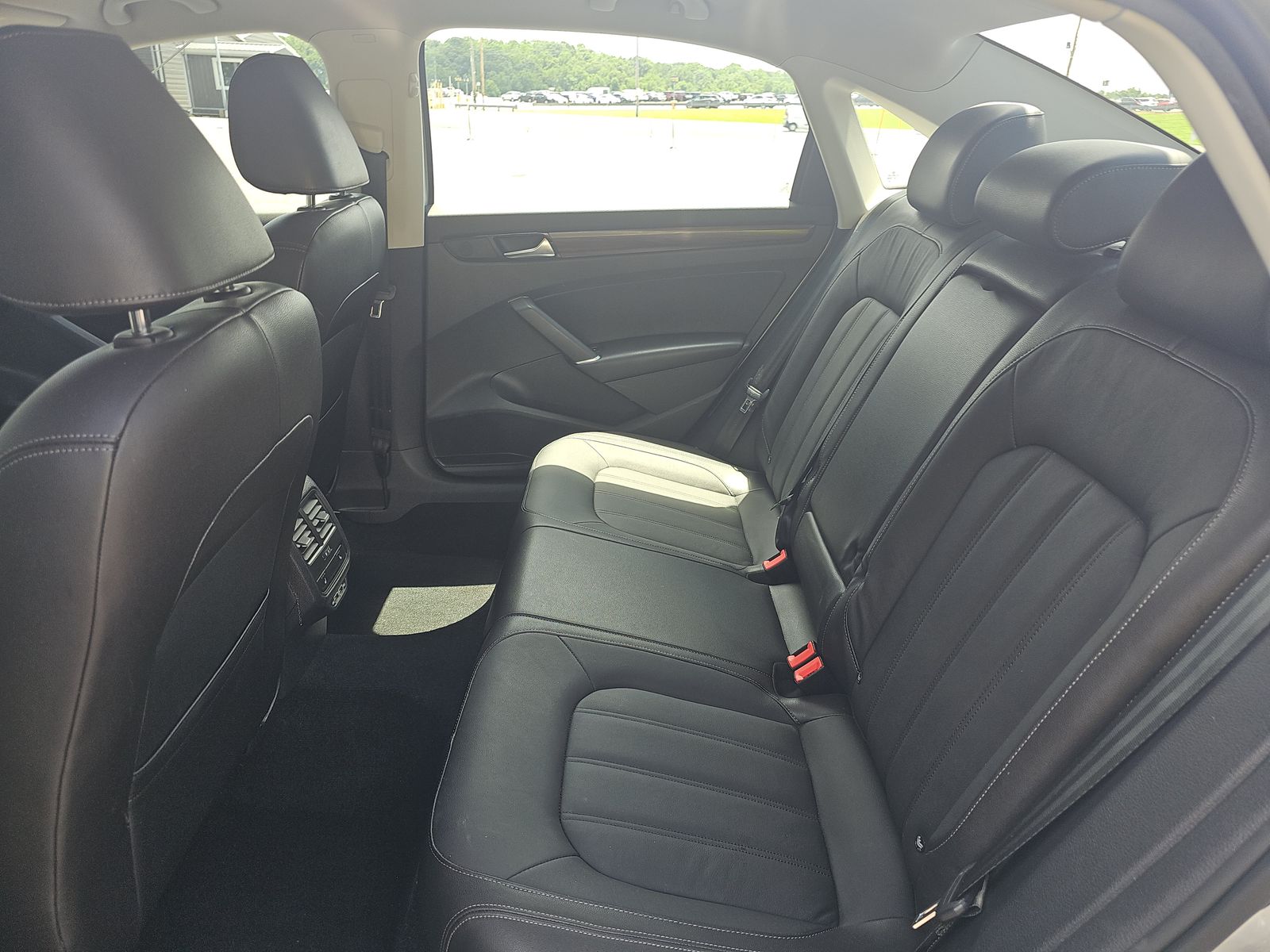 2020 Volkswagen Passat 2.0T SEL FWD