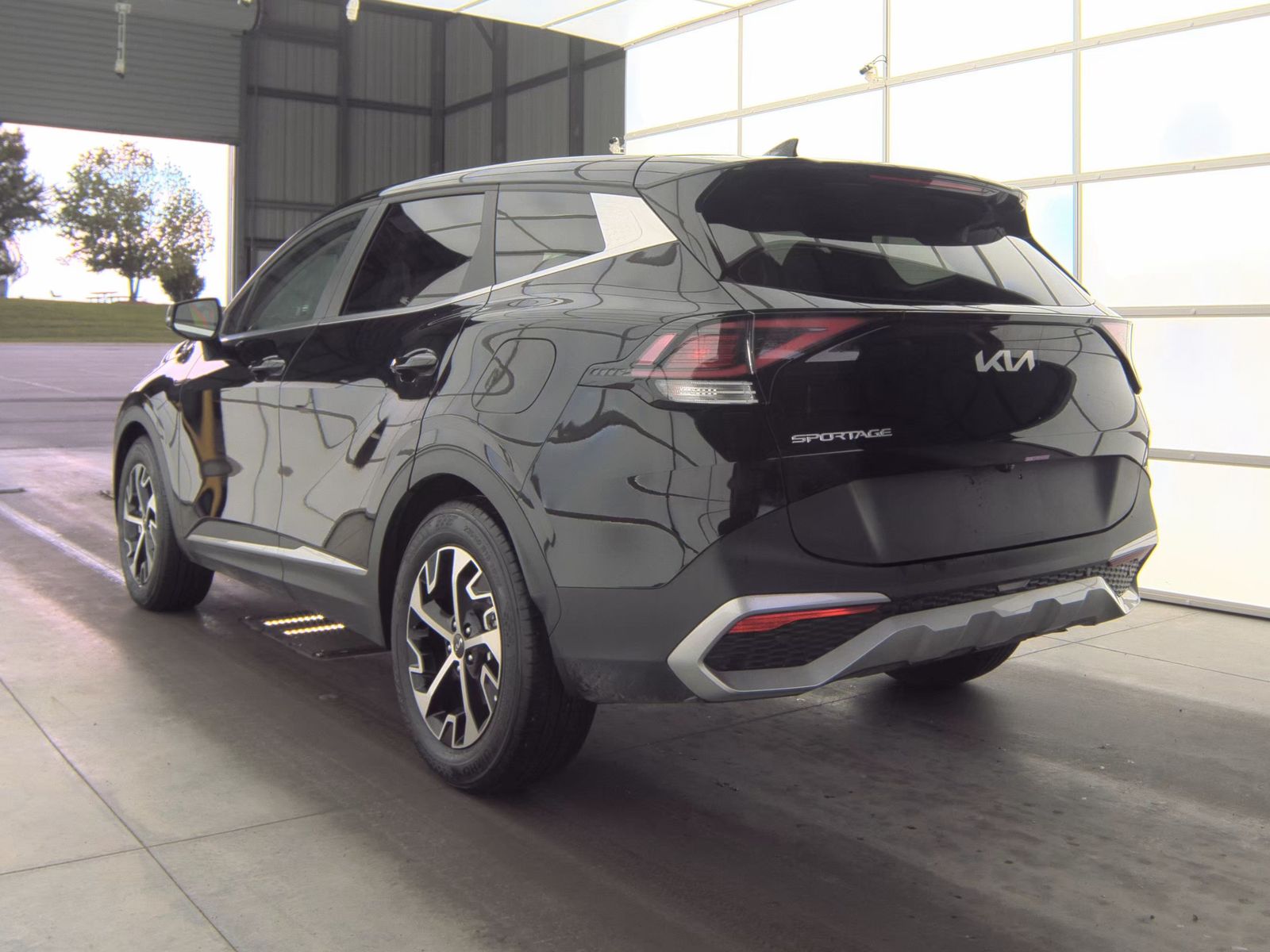 2024 Kia Sportage EX FWD