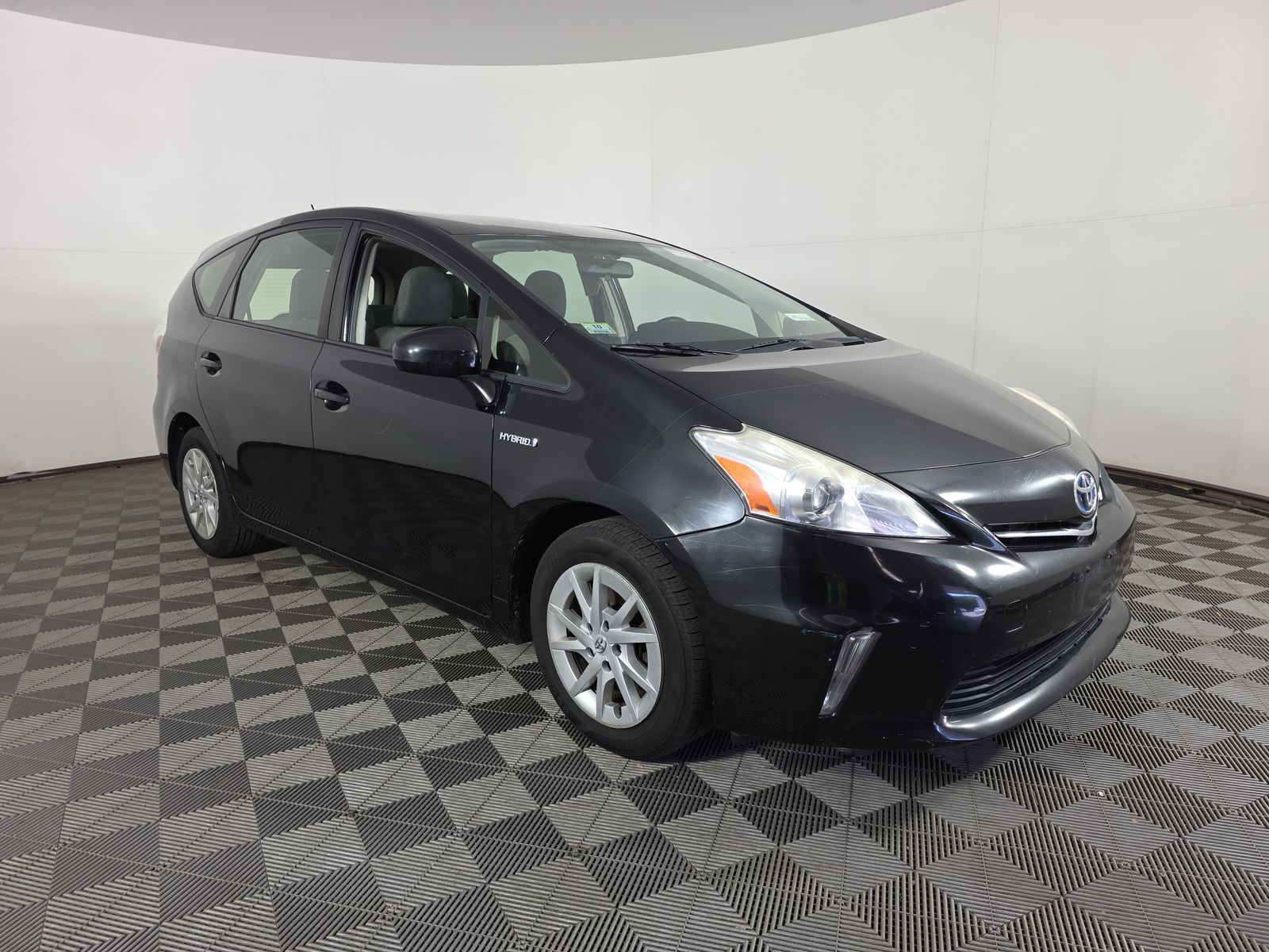 2012 Toyota Prius v Two FWD