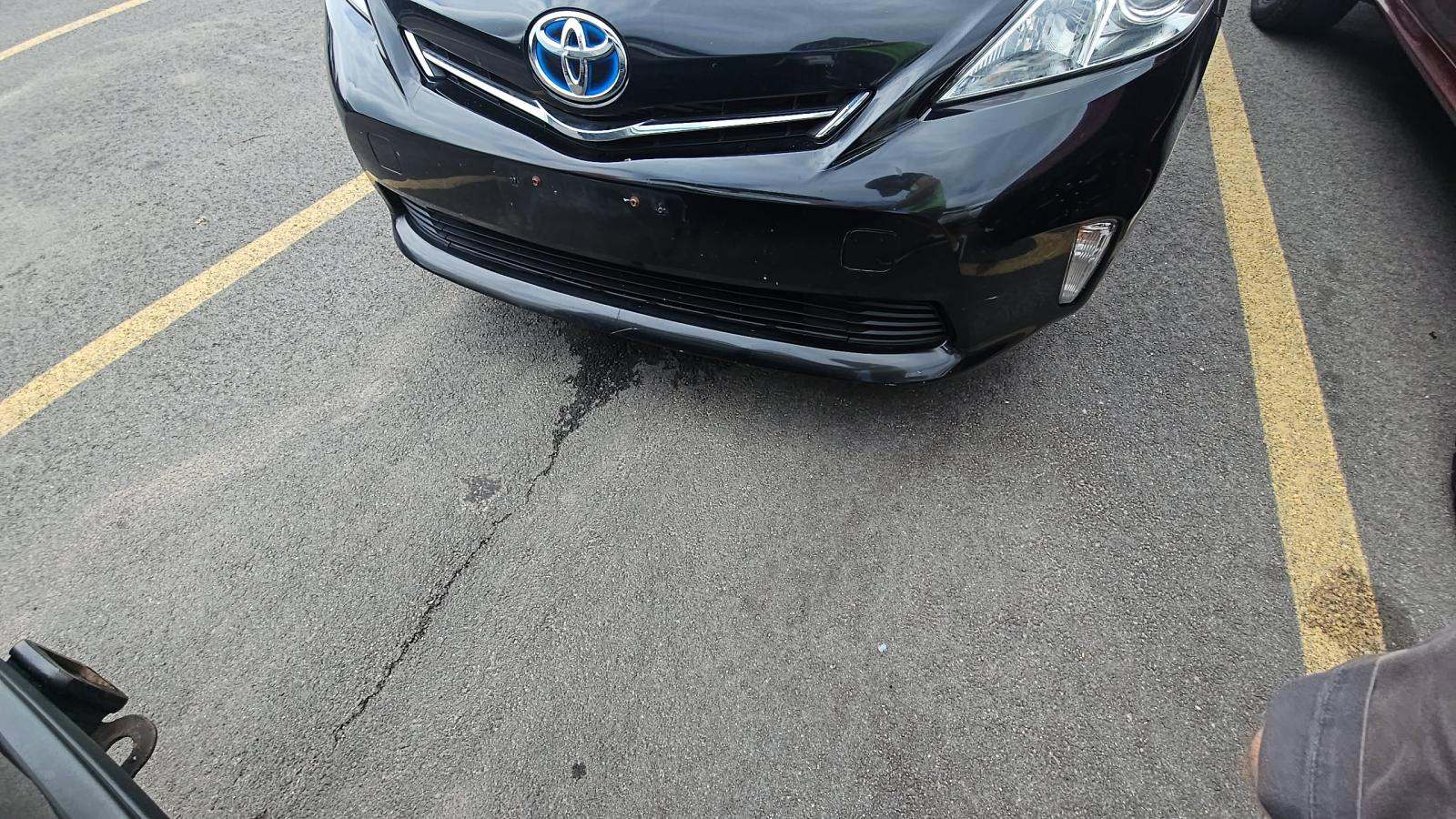 2012 Toyota Prius v Two FWD