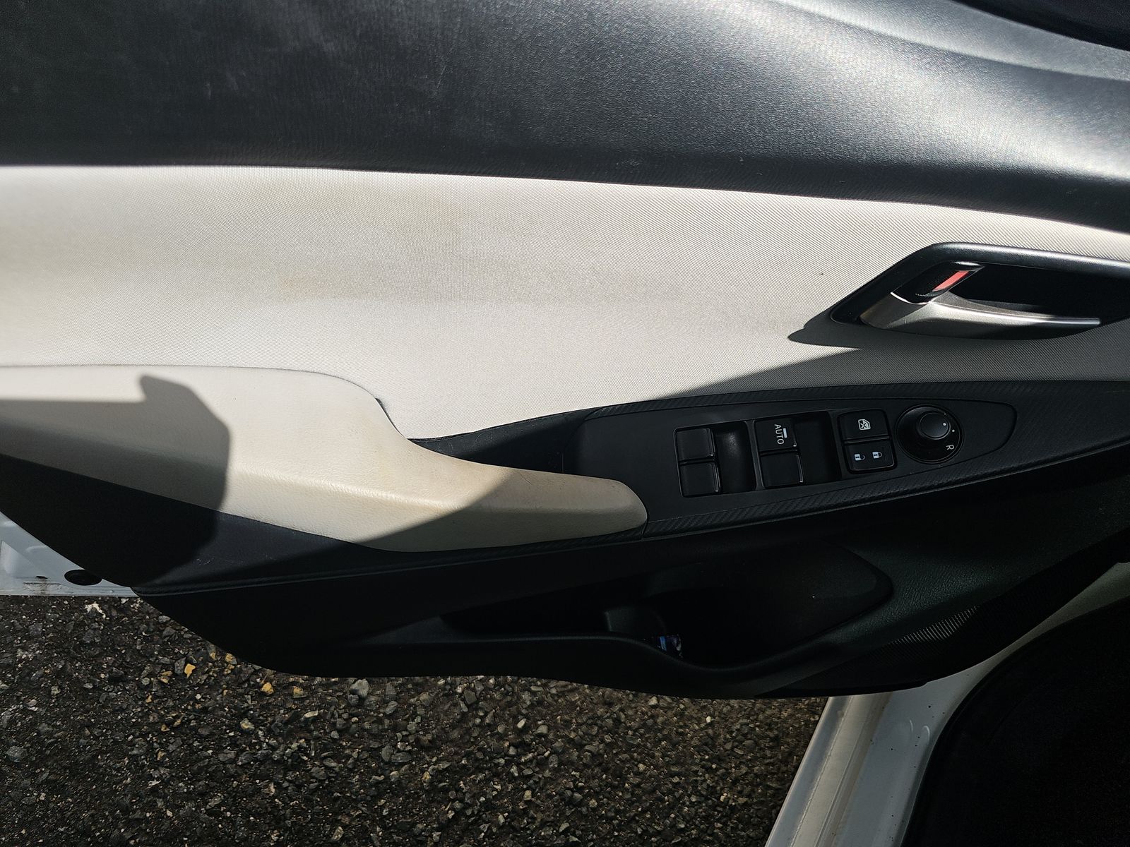 2020 Toyota Yaris LE FWD