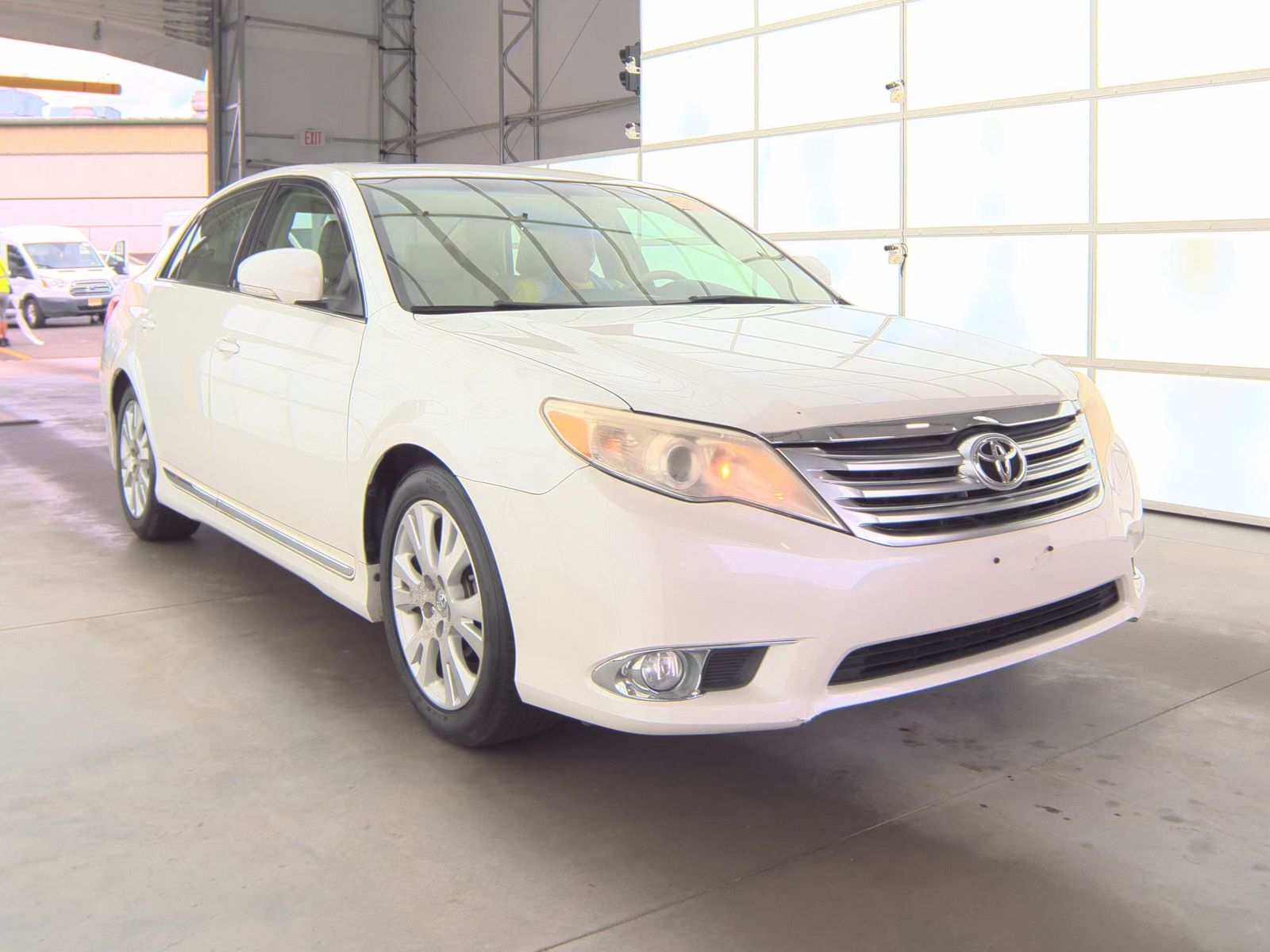 2011 Toyota Avalon Base FWD