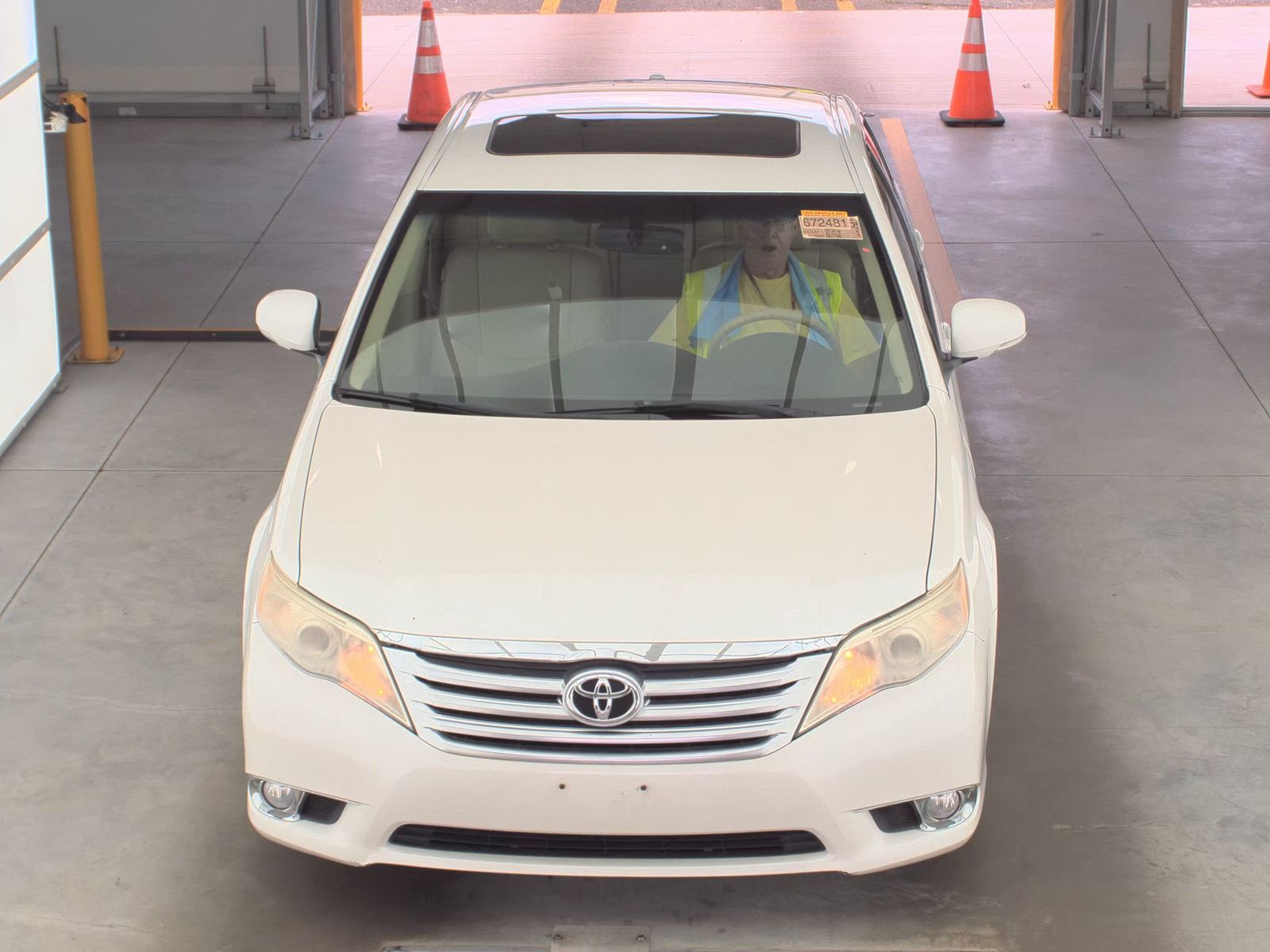 2011 Toyota Avalon Base FWD