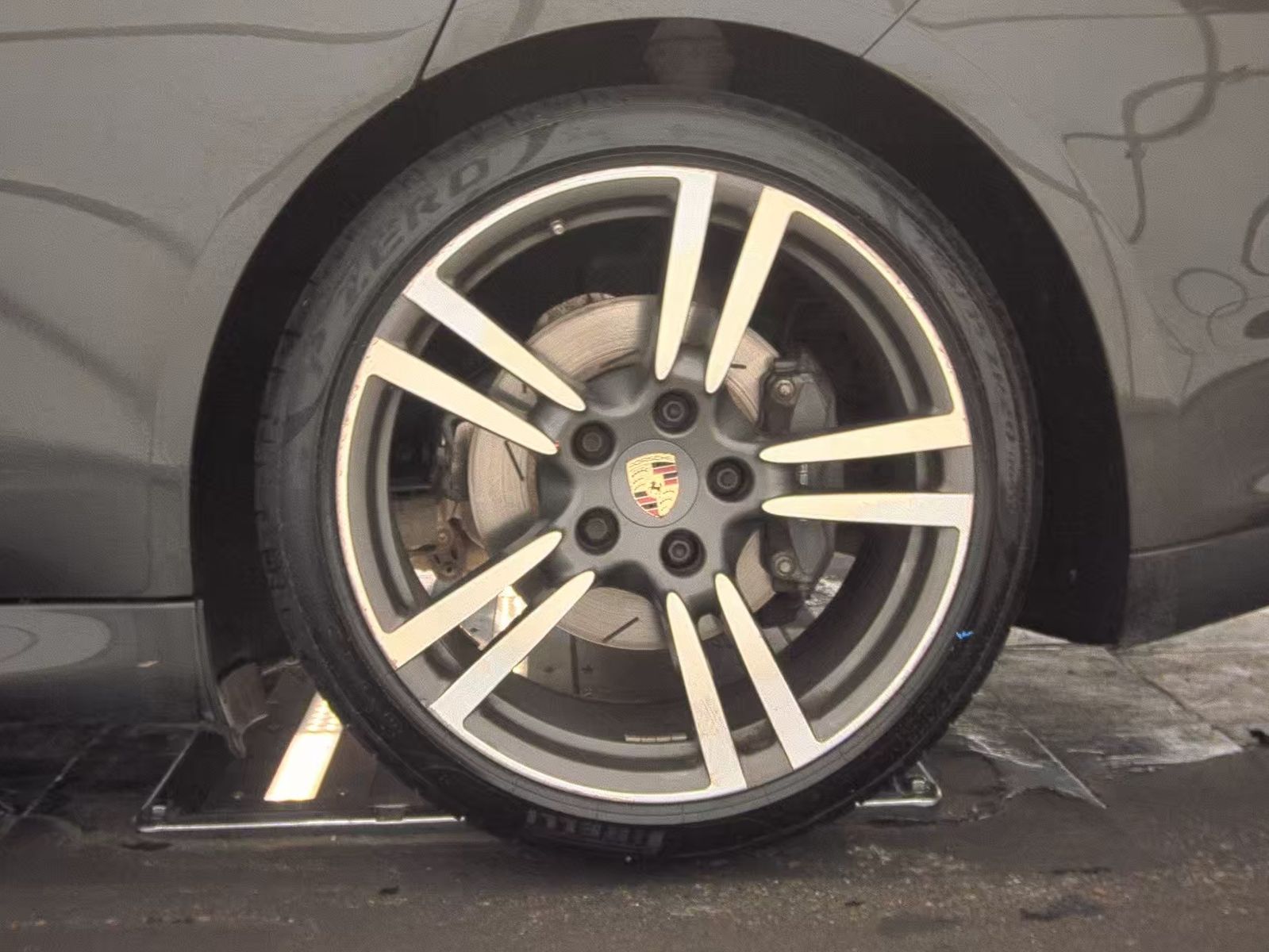 2013 Porsche Panamera Platinum Edition RWD