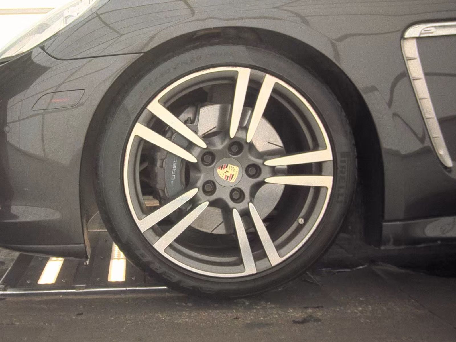 2013 Porsche Panamera Platinum Edition RWD