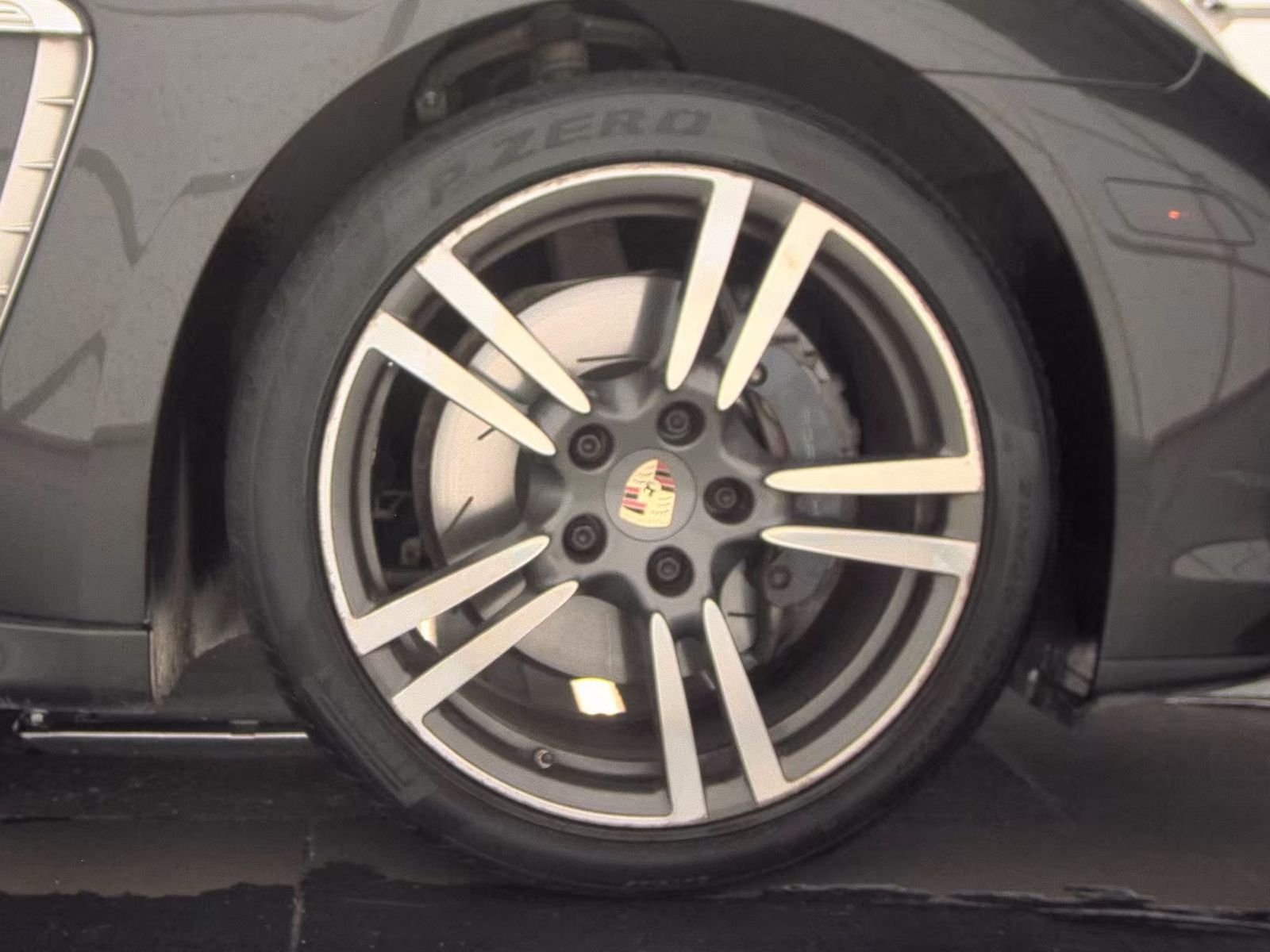 2013 Porsche Panamera Platinum Edition RWD