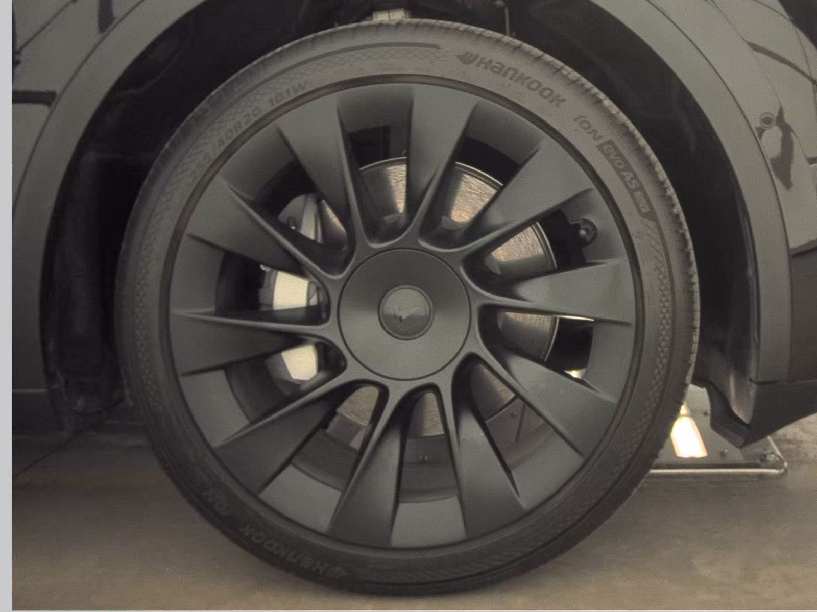 2022 Tesla Model Y Long Range AWD