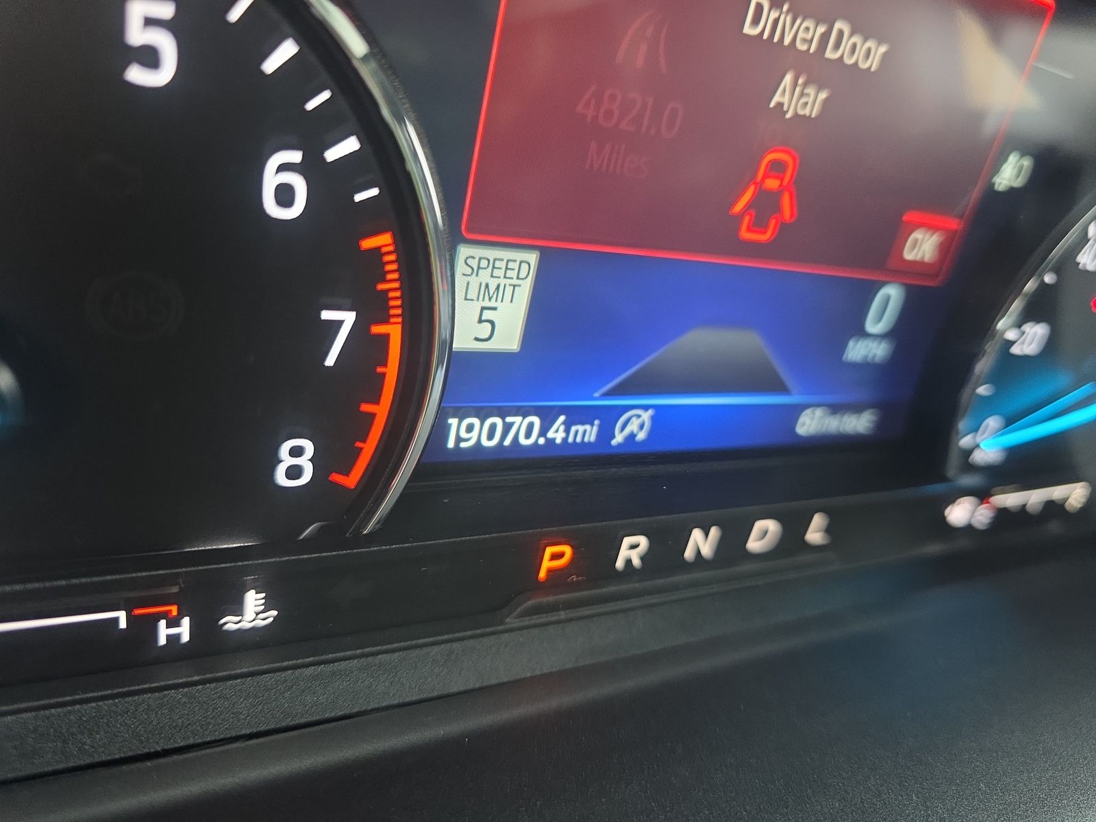 2023 Ford Explorer XLT AWD