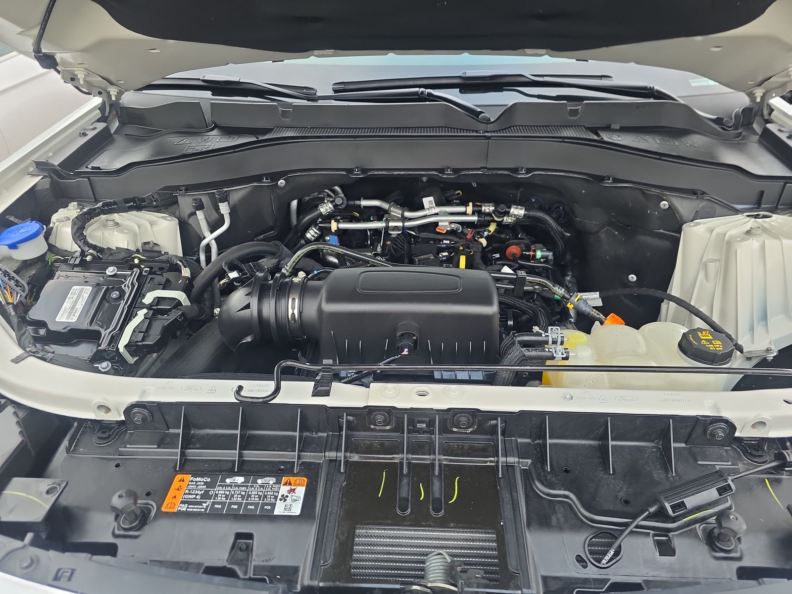 2023 Ford Explorer XLT AWD