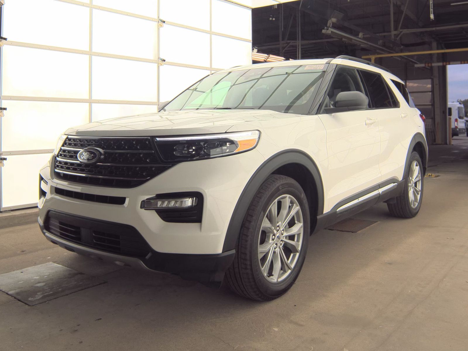 2023 Ford Explorer XLT AWD