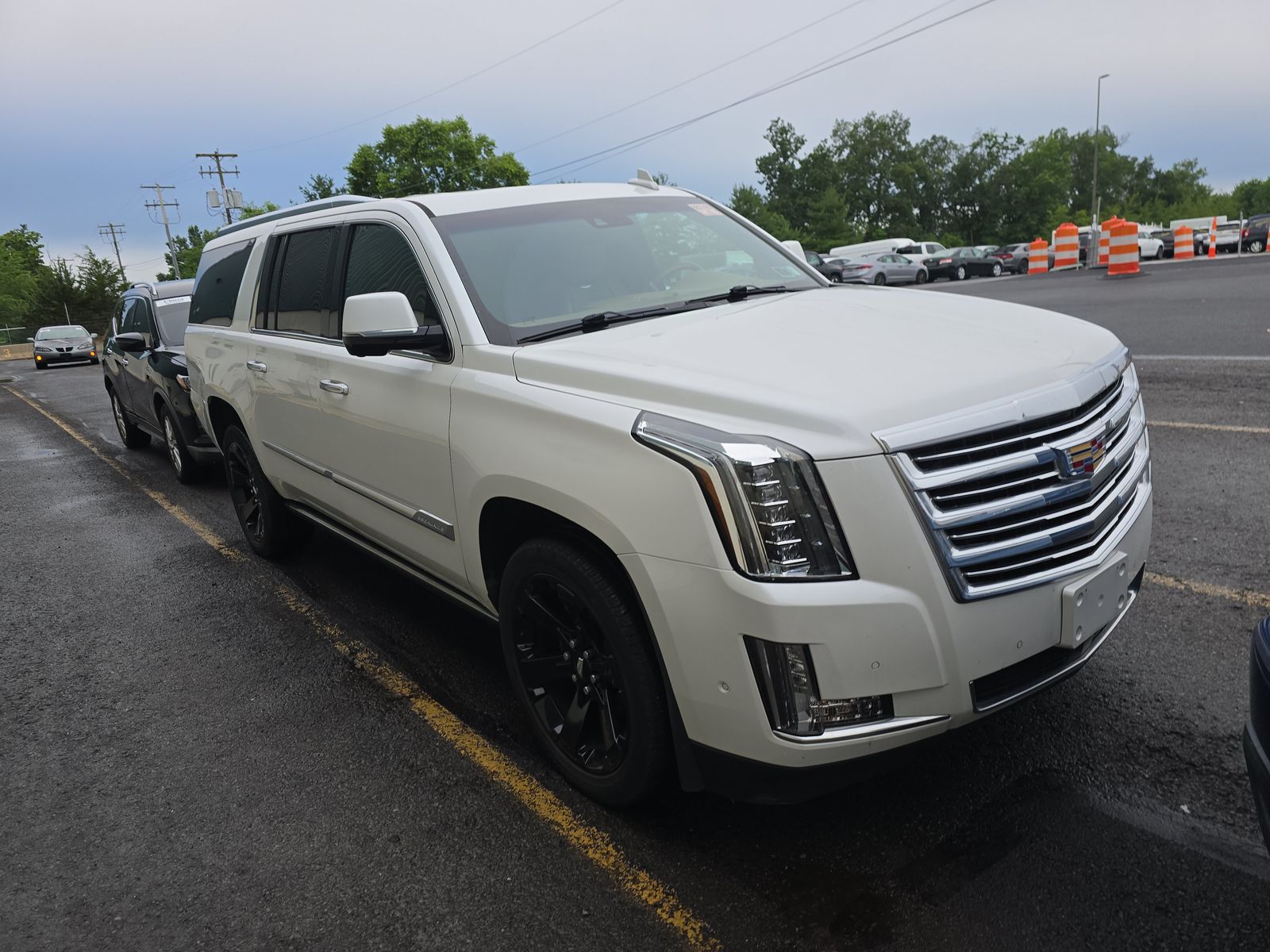 2017 Cadillac Escalade ESV Platinum AWD