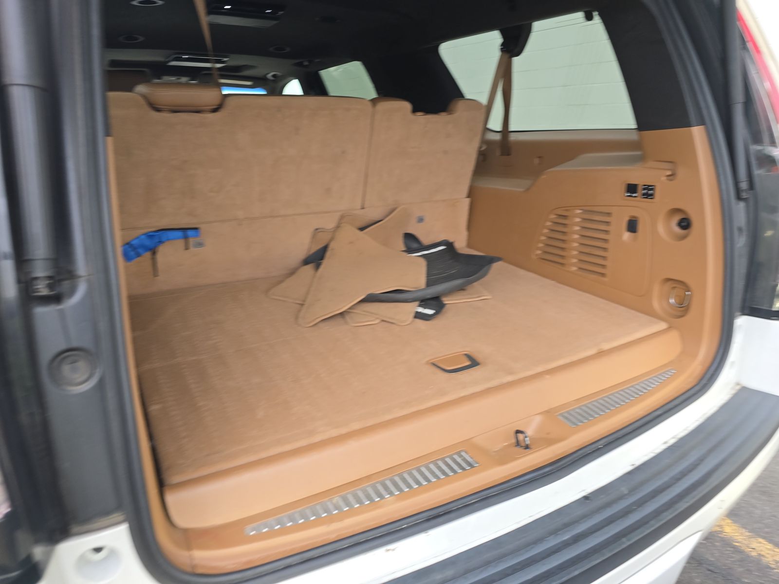 2017 Cadillac Escalade ESV Platinum AWD