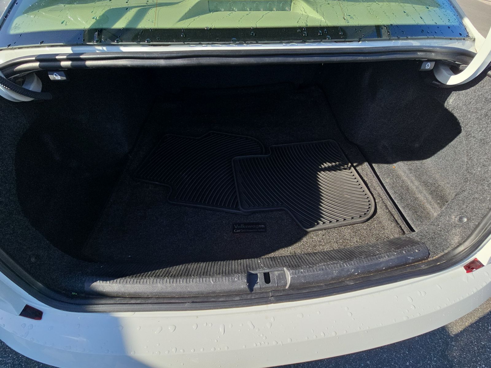 2018 Volkswagen Passat 2.0T R-Line FWD