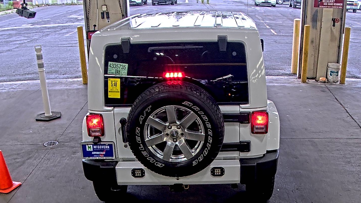 2016 Jeep Wrangler Unlimited Sahara AWD