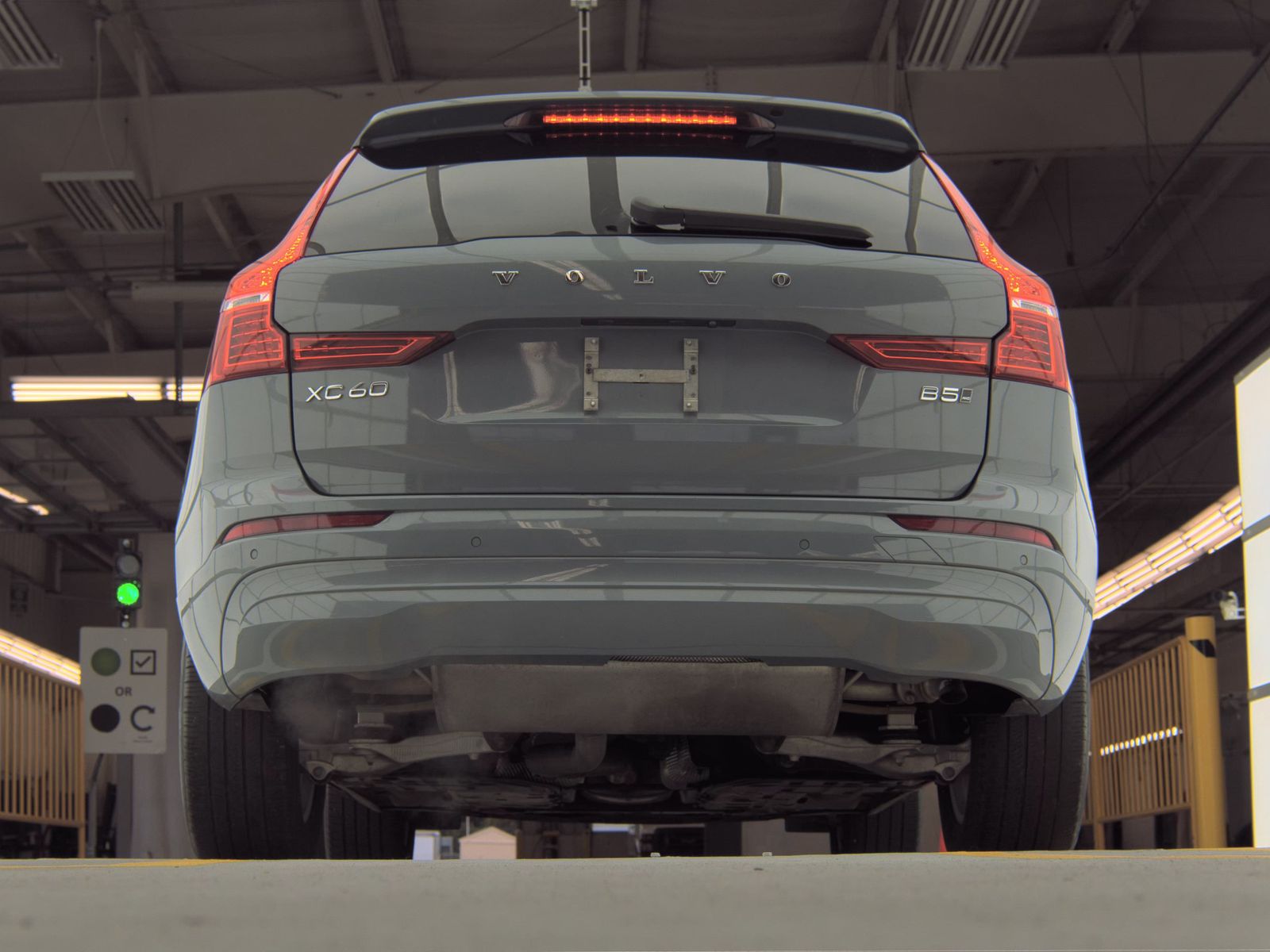 2022 Volvo XC60 B5 Momentum AWD