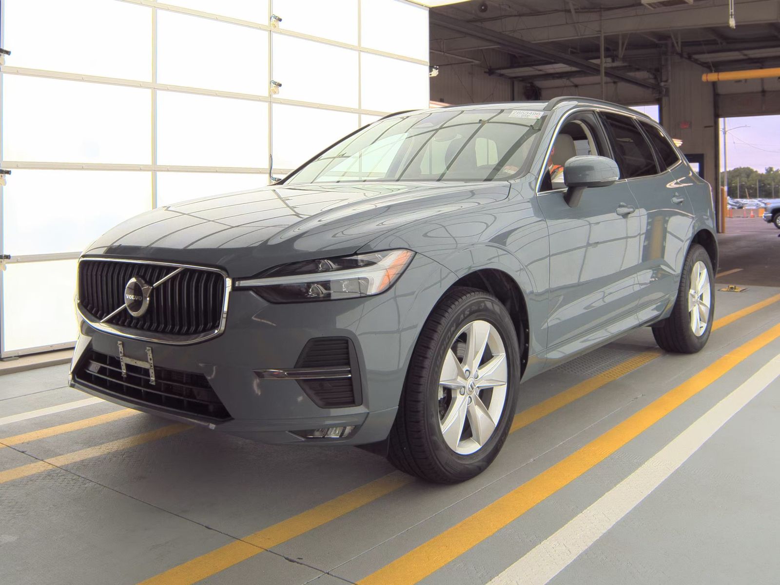 2022 Volvo XC60 B5 Momentum AWD