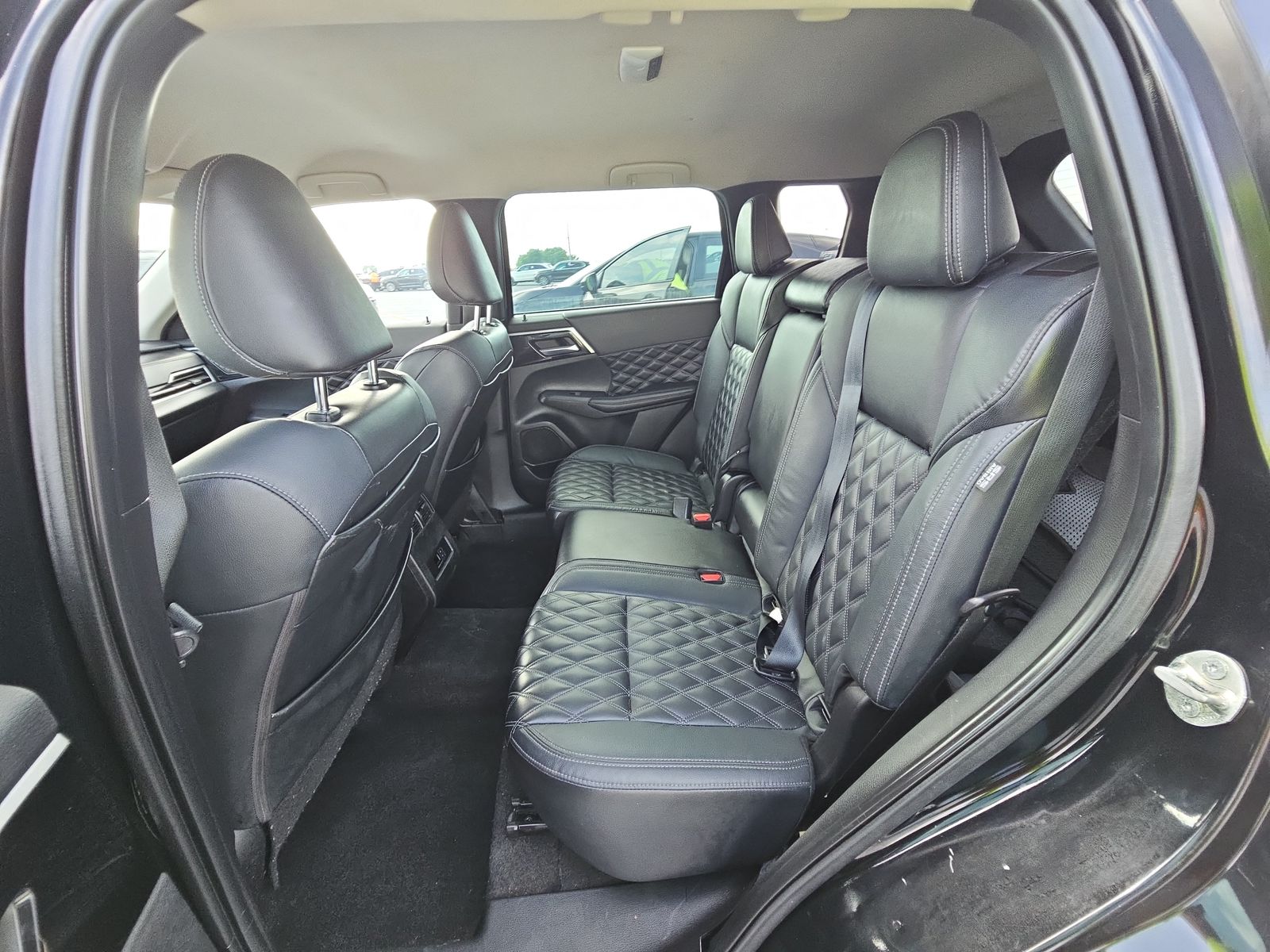2022 Mitsubishi Outlander SEL FWD