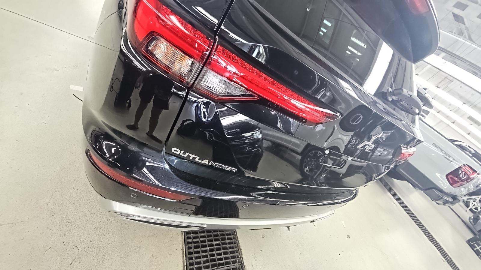 2022 Mitsubishi Outlander SEL FWD