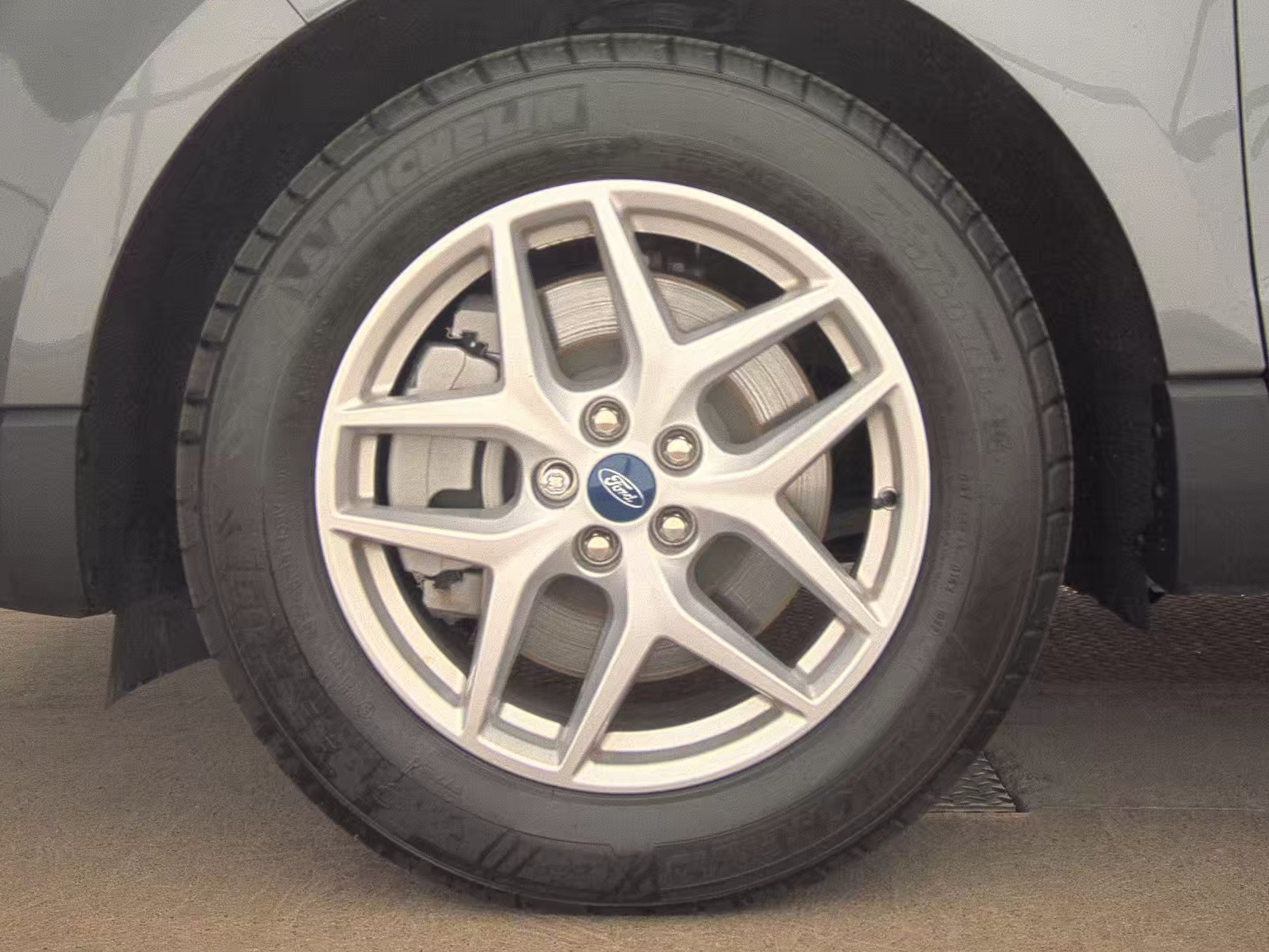 2022 Ford Edge SEL AWD