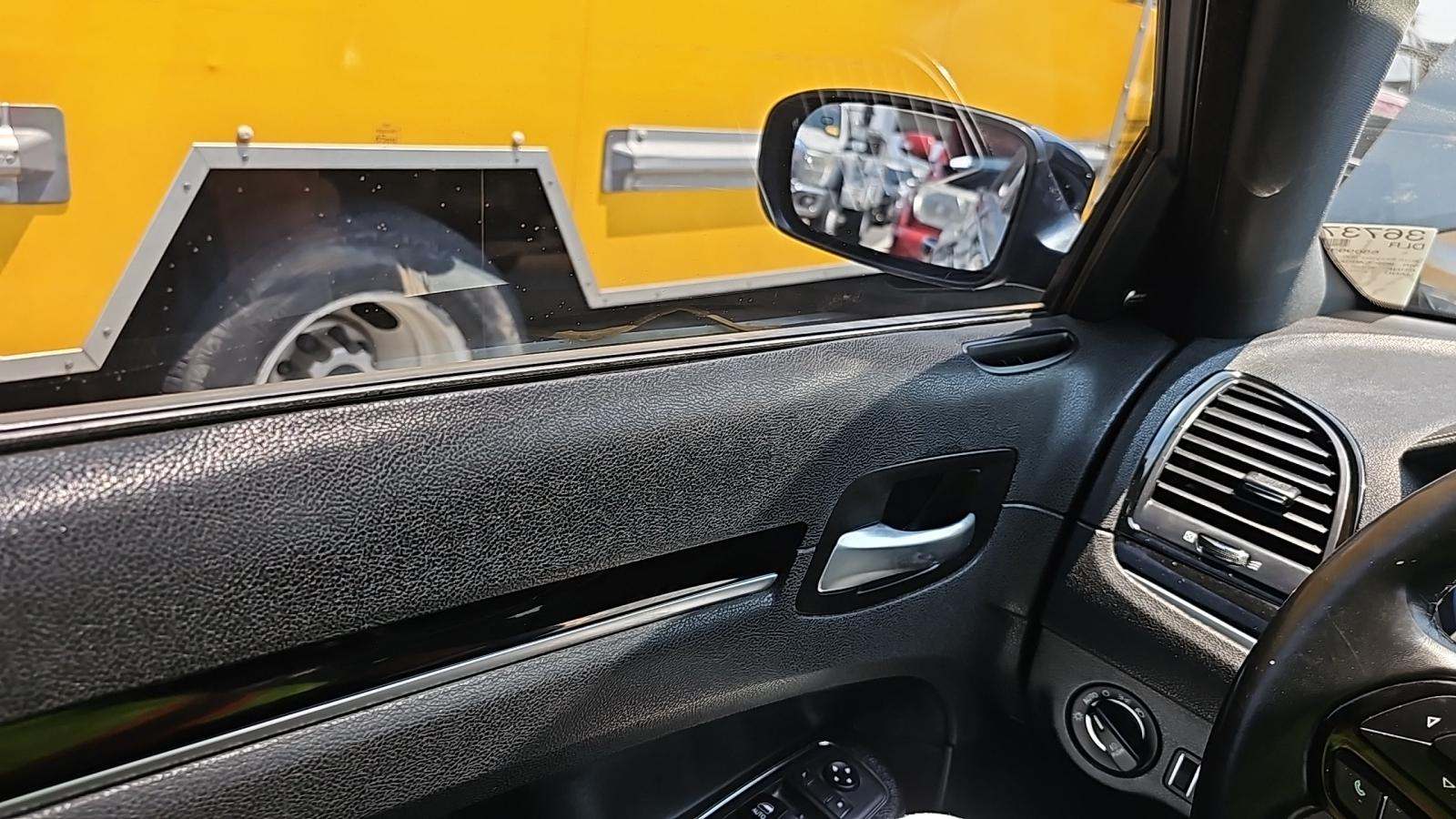 2018 Chrysler 300 S RWD