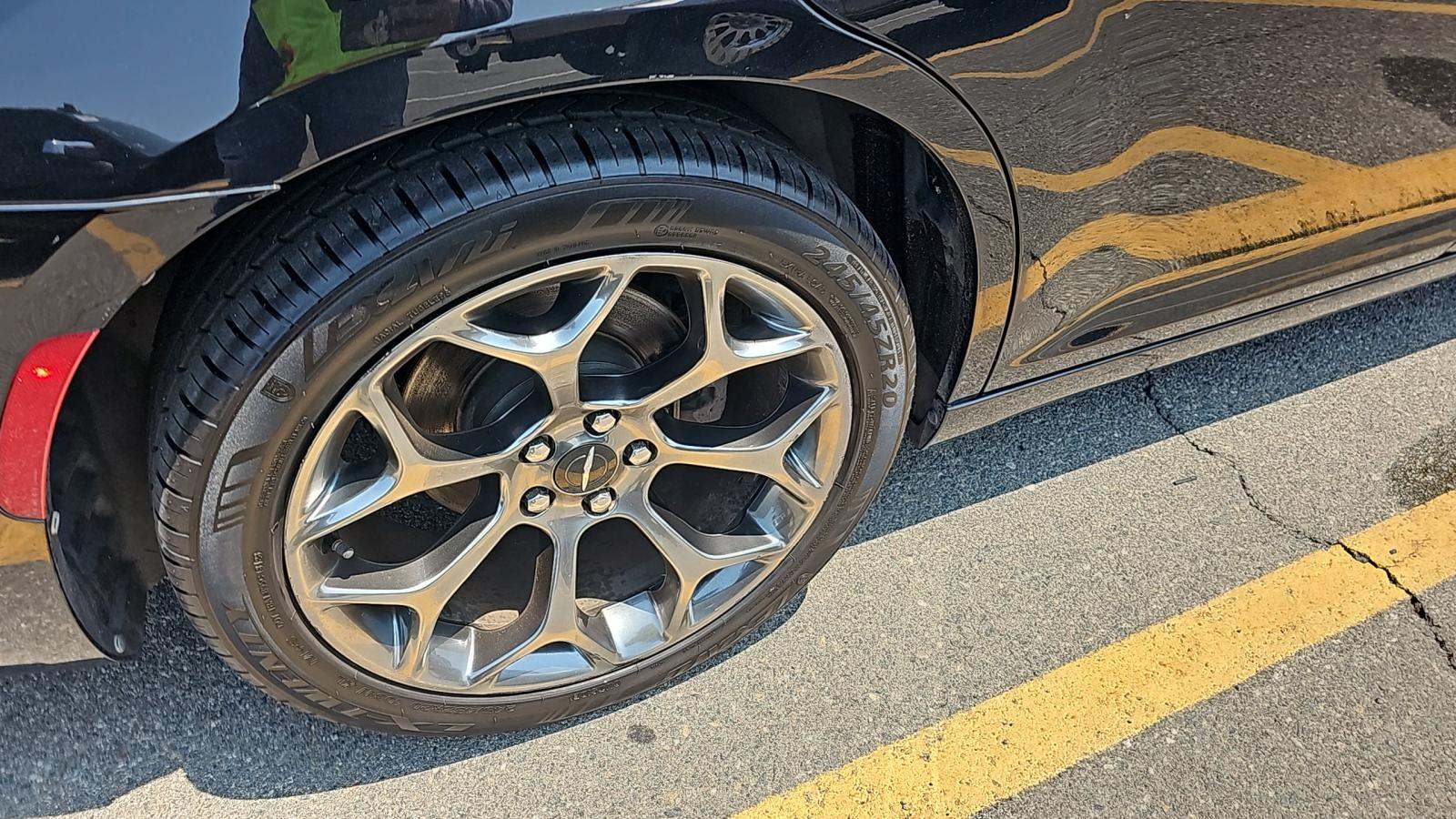 2018 Chrysler 300 S RWD