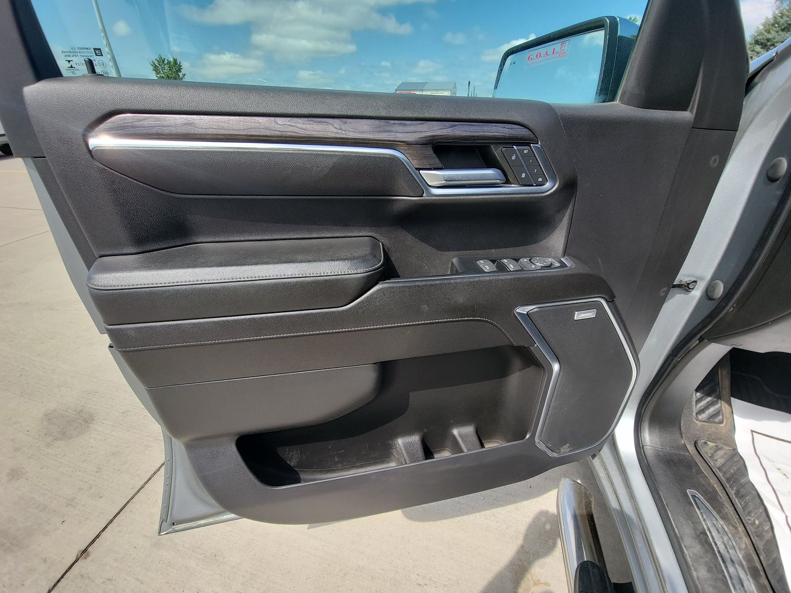 2023 Chevrolet Silverado 1500 LTZ AWD