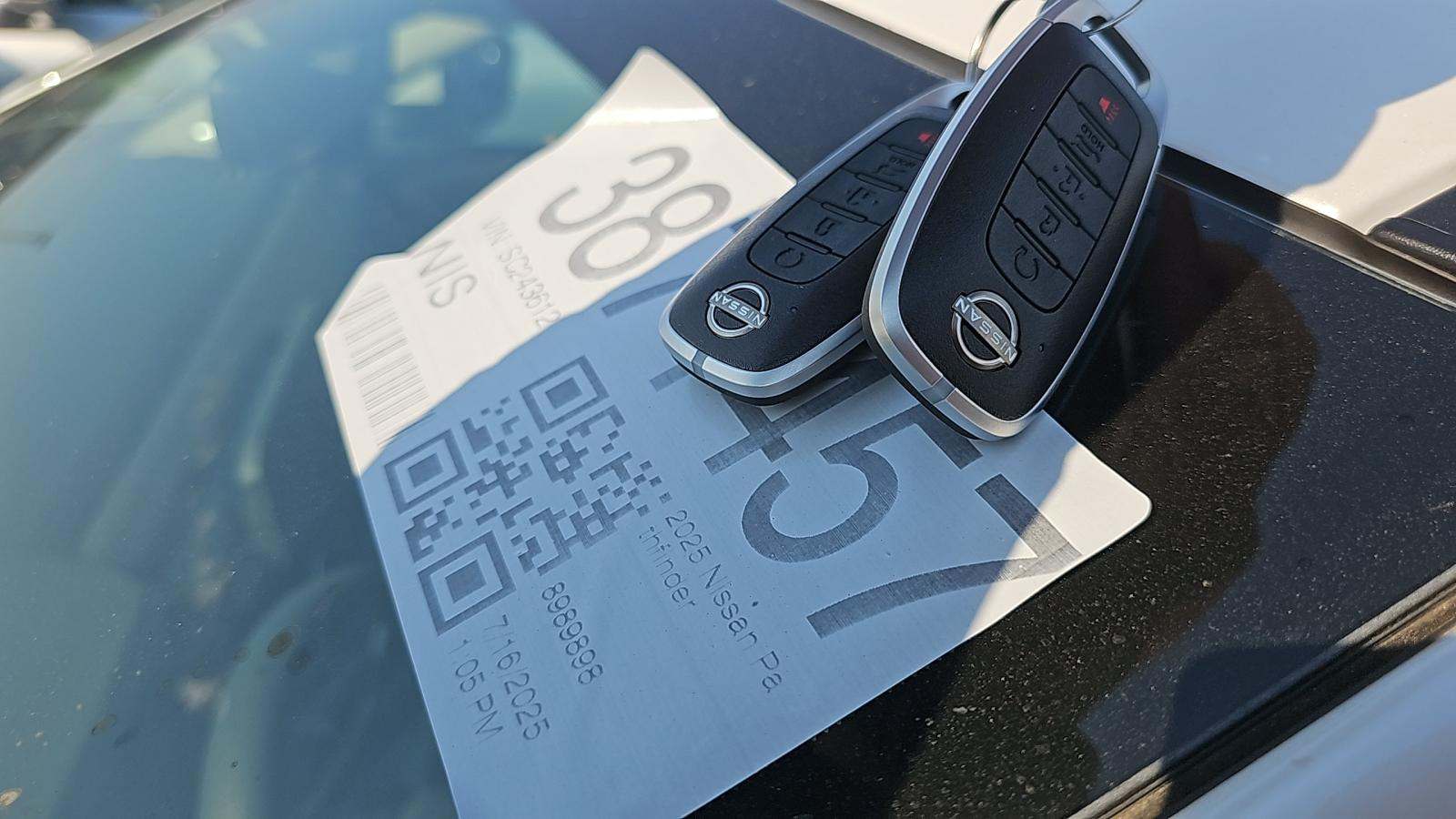 2025 Nissan Pathfinder Platinum AWD